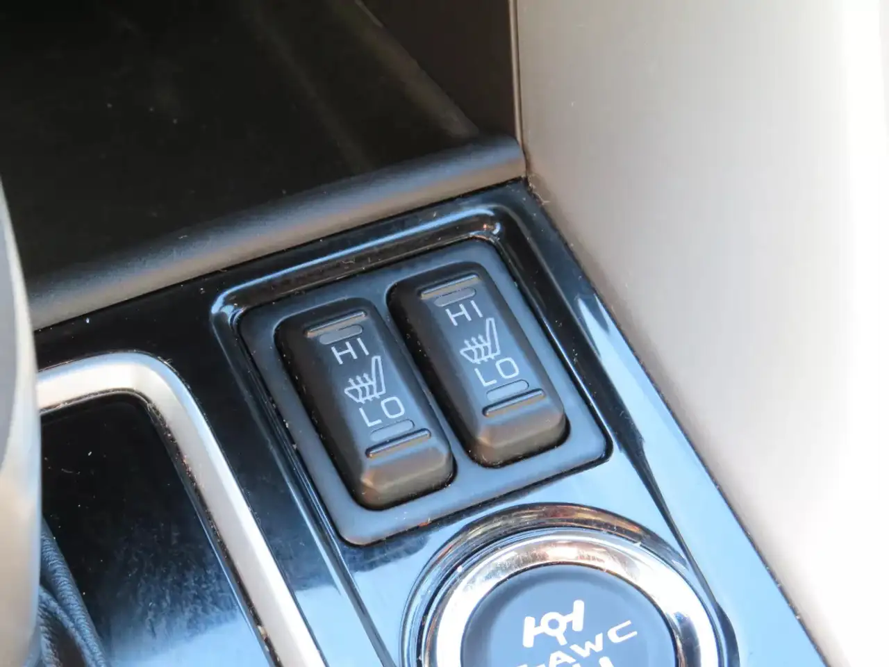 Mitsubishi Eclipse Cross снимка Mitsubishi Eclipse Cross
