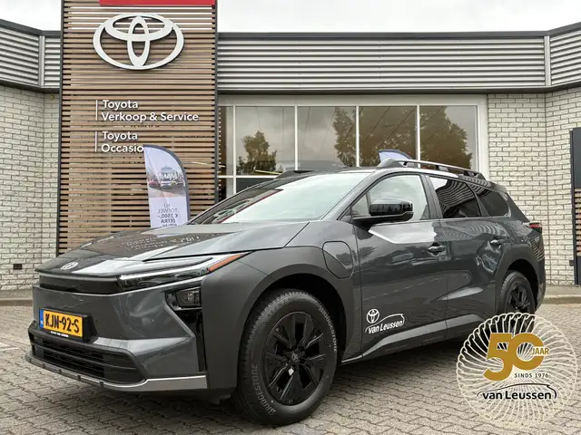 Toyota bZ4X Touring DYNAMIC 75 KWH VOORRAAD VOORDEEL VAN €49.9