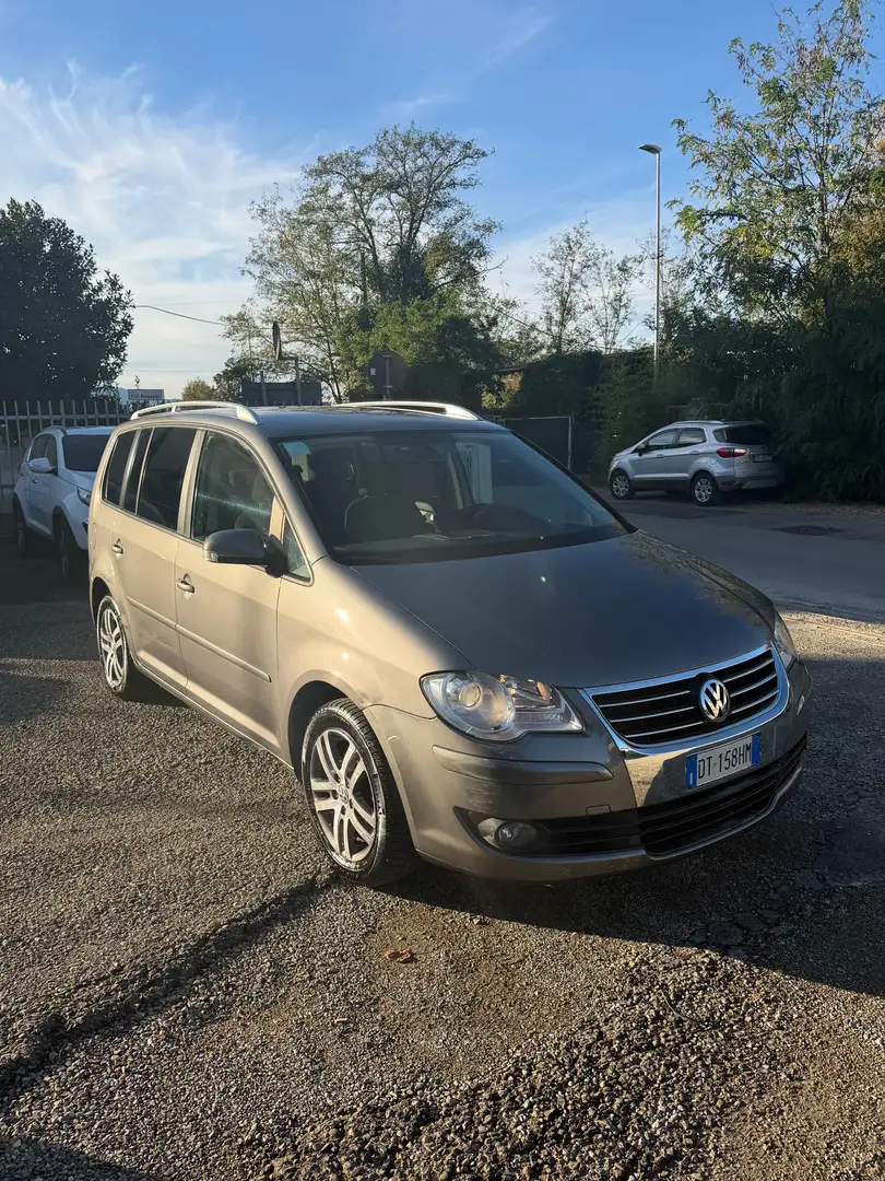 Volkswagen Touran Touran I 2007 2.0 Trendline ecofuel Zwart - 2