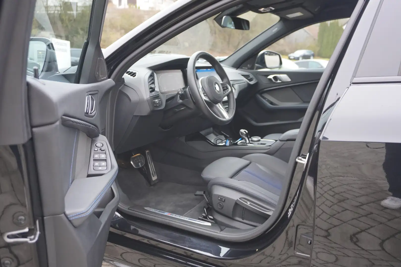 BMW 135 M135i xDrive Head-Up AHK 19" ACC HarmanKardon Kame Schwarz - 2