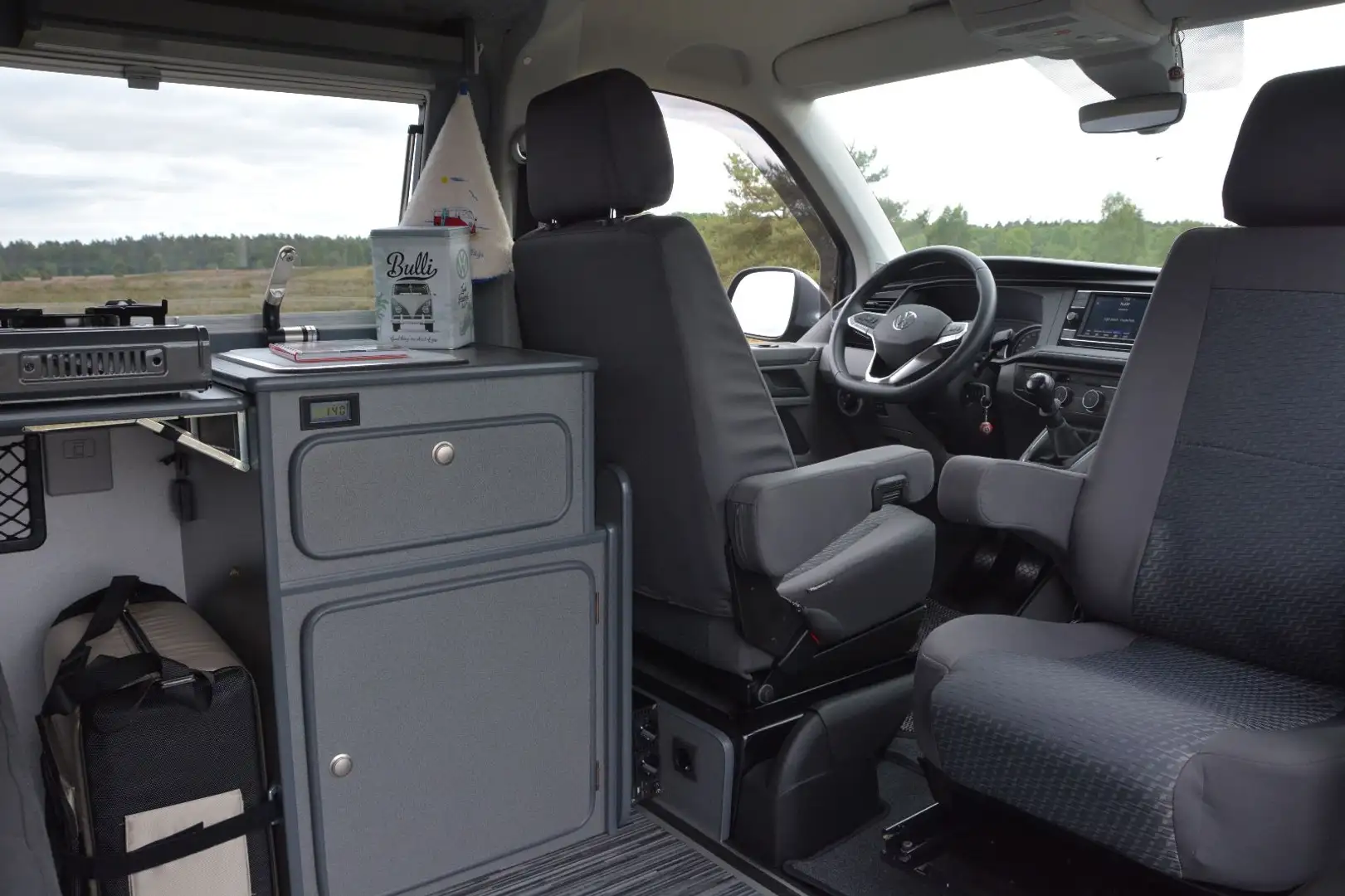 Volkswagen T6.1 Wohnmobil DSG AUTOMATIK 110KW Kurzer Radsta Grau - 2