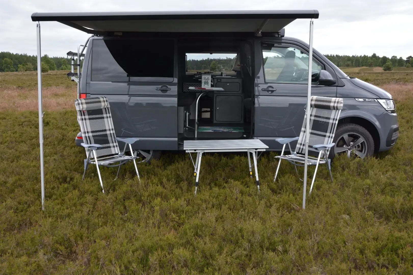 Volkswagen T6.1 Wohnmobil DSG AUTOMATIK 110KW Kurzer Radsta Grau - 1