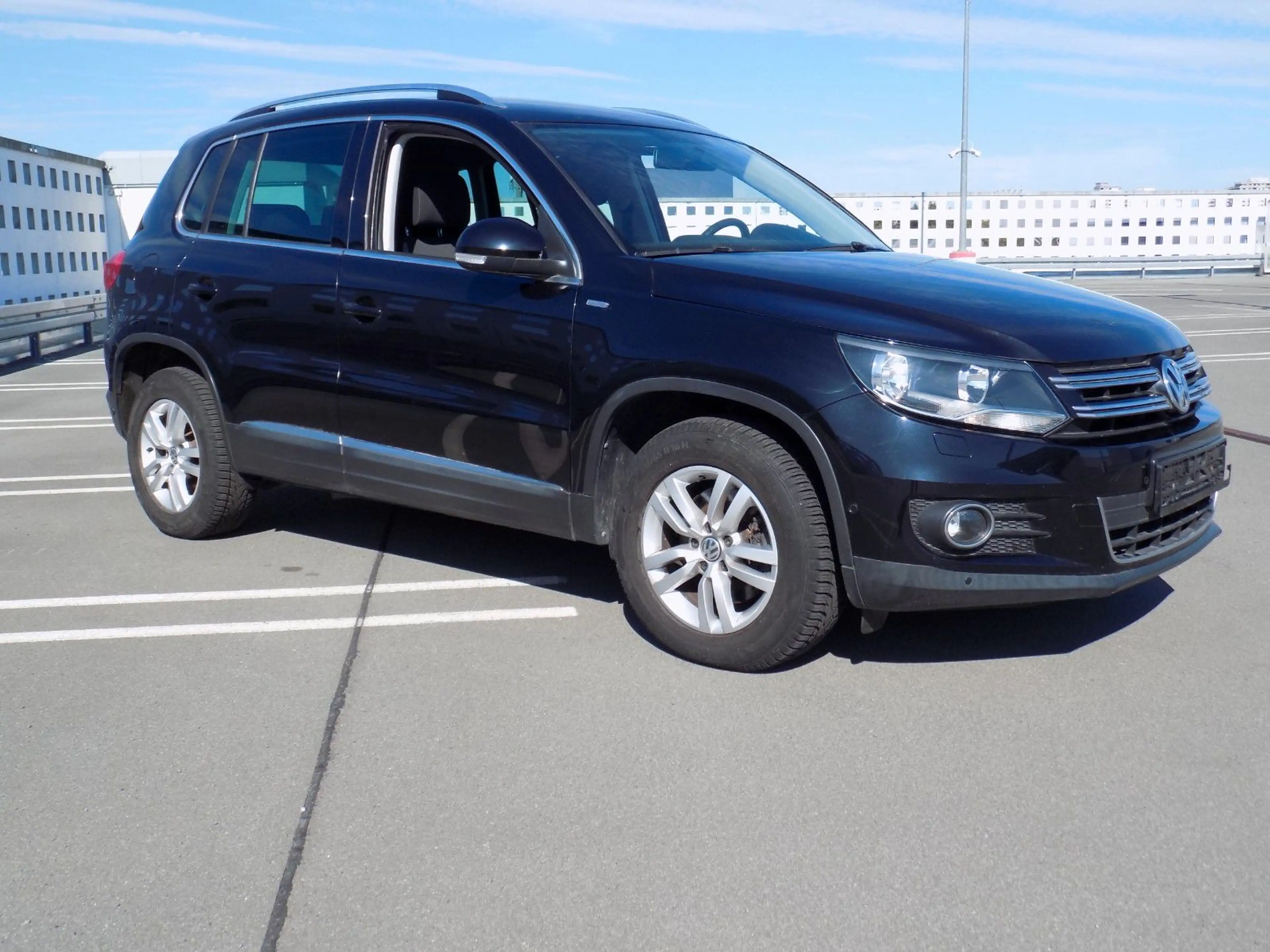 Volkswagen Tiguan Life 1,4 TSI Kkima,Pdc,Model 2014 TÜV neu — photo 2