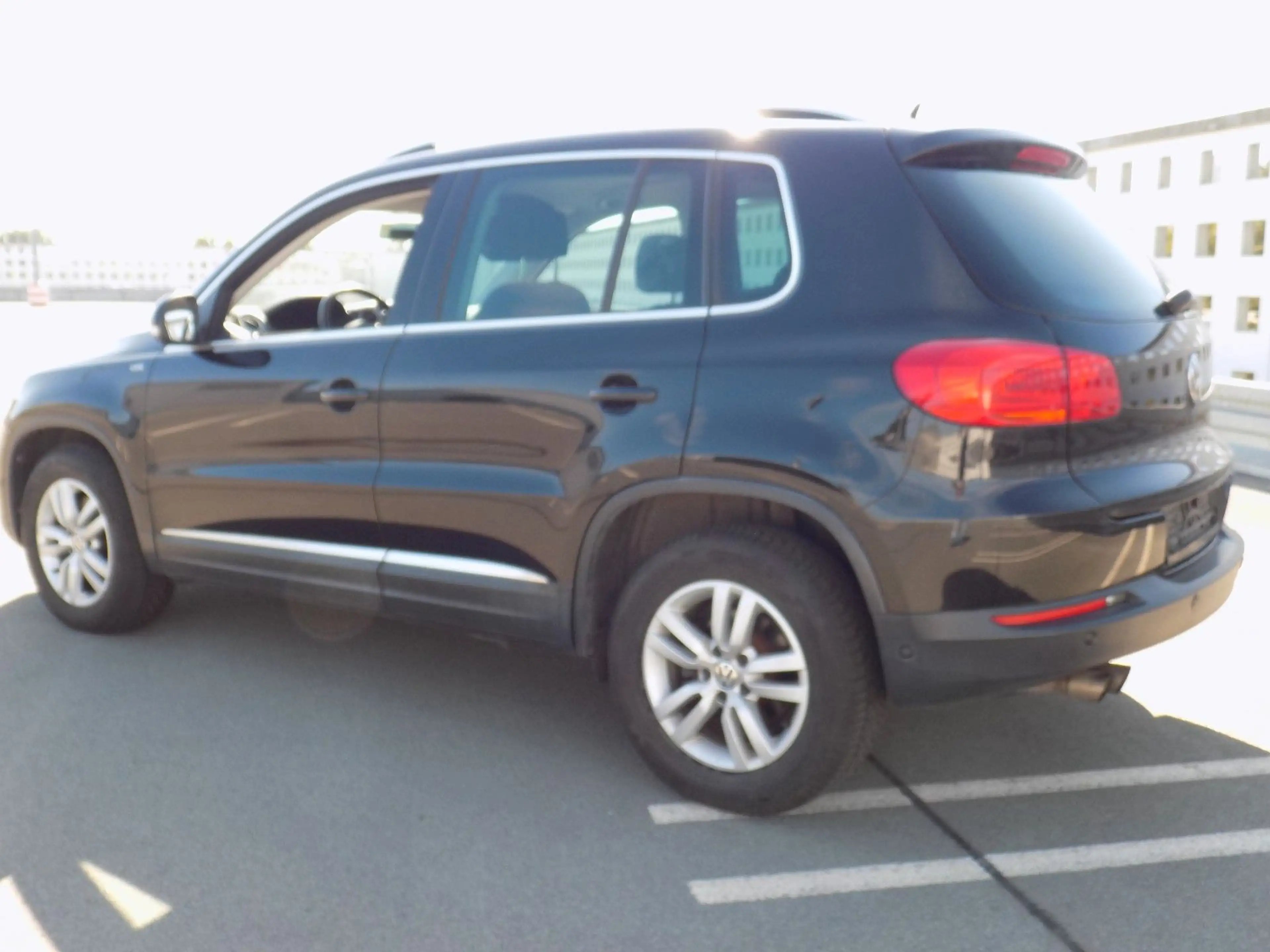 Volkswagen Tiguan Life 1,4 TSI Kkima,Pdc,Model 2014 TÜV neu — photo 10