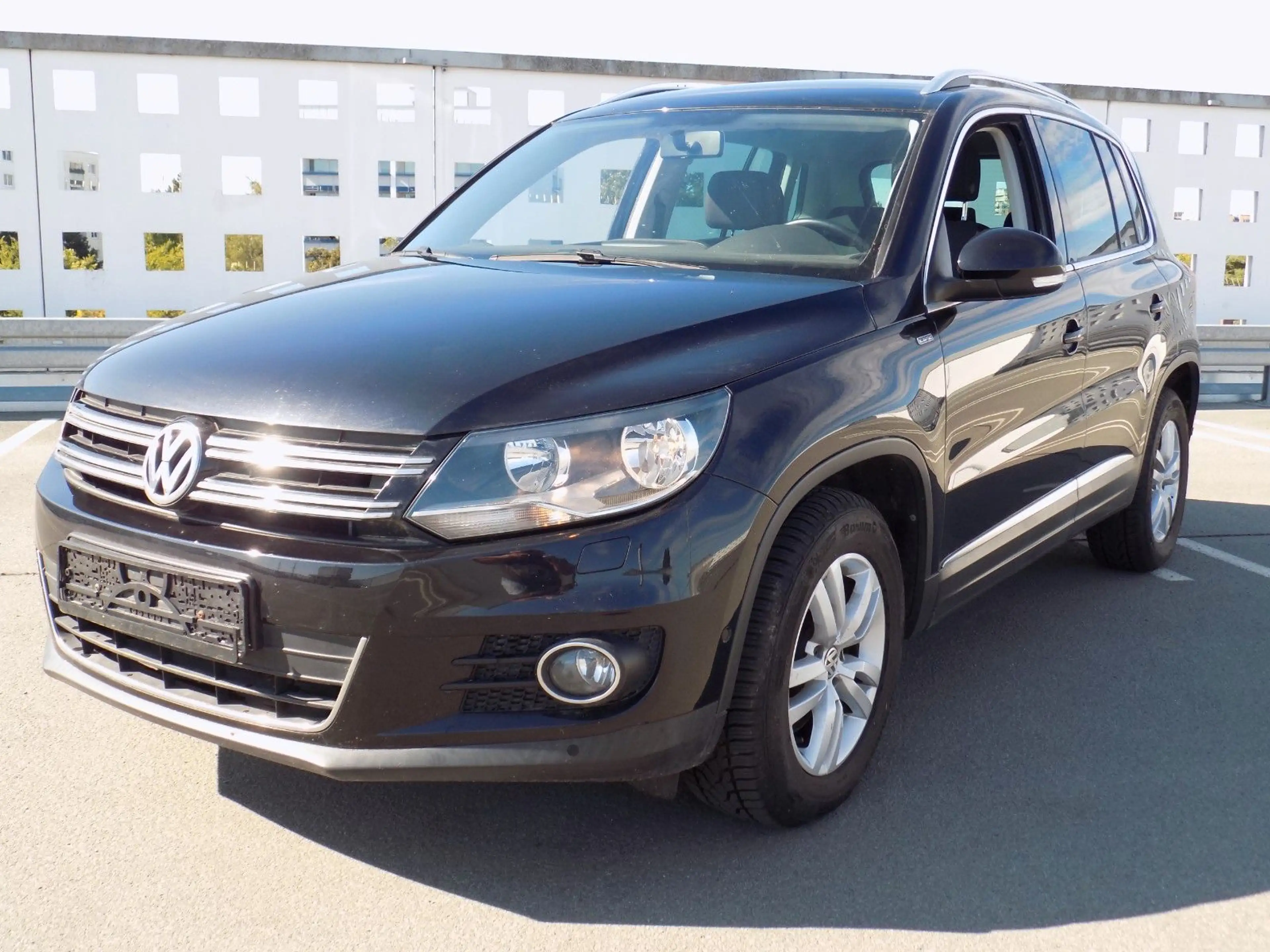 Volkswagen Tiguan Life 1,4 TSI Kkima,Pdc,Model 2014 TÜV neu — photo 4