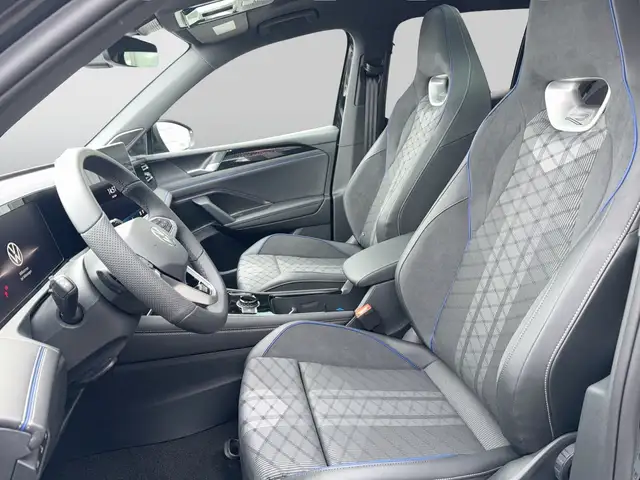 Volkswagen Tiguan view 8