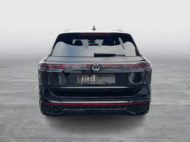 Volkswagen Tiguan view 5
