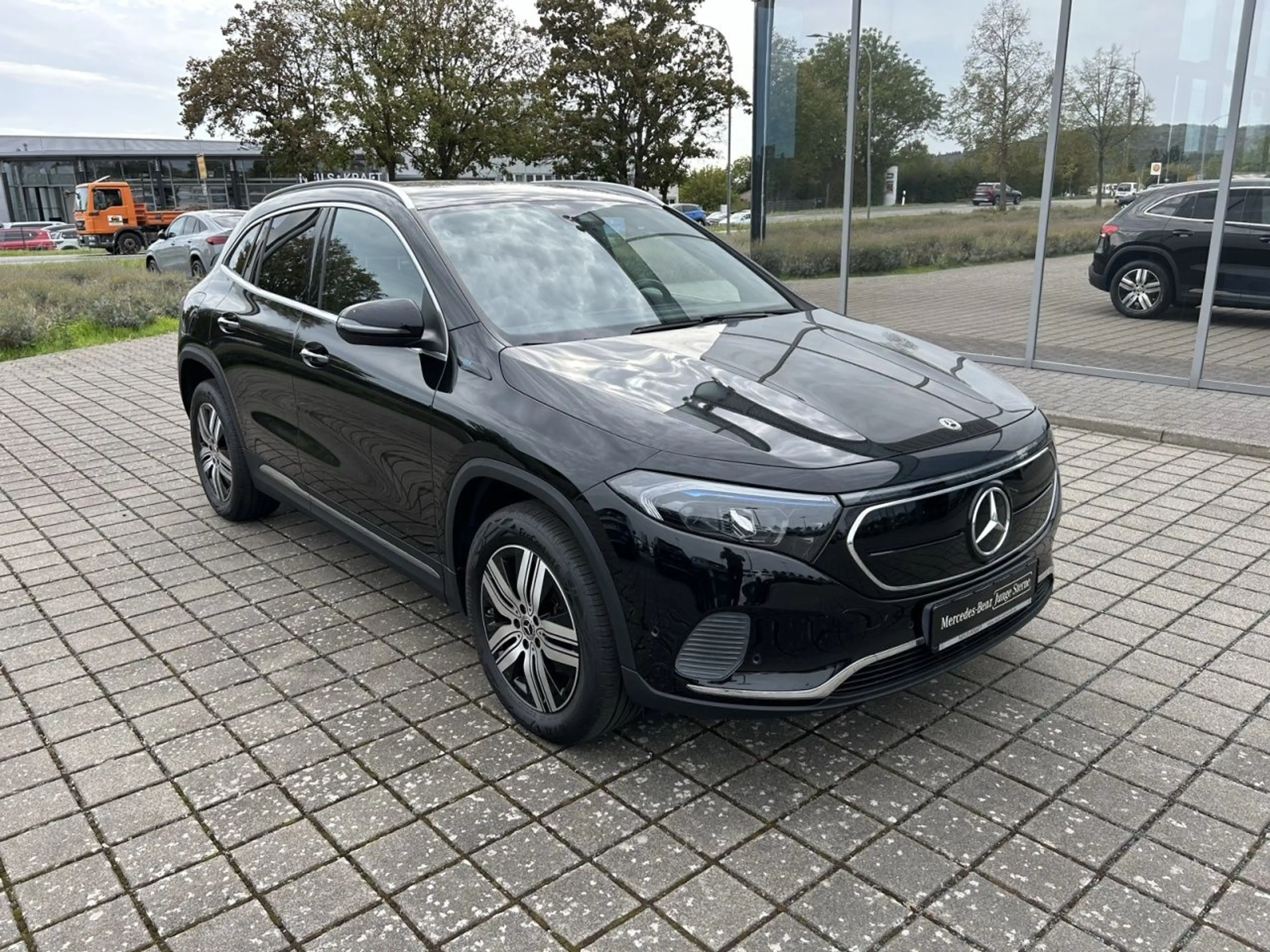 Mercedes-Benz EQA 250 PROGRESSIVE+TOTW+AMBIENTE+STDHZ+KAM+LED — photo 4