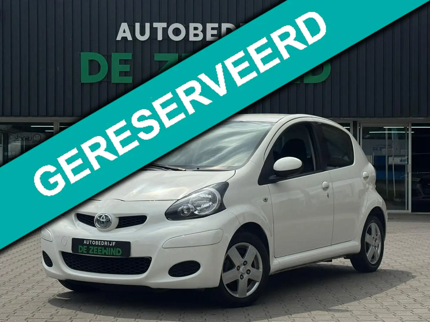 Toyota Aygo 1.0-12V Comfort|5 deur's|wit|airco|nieuw APK Weiß - 1