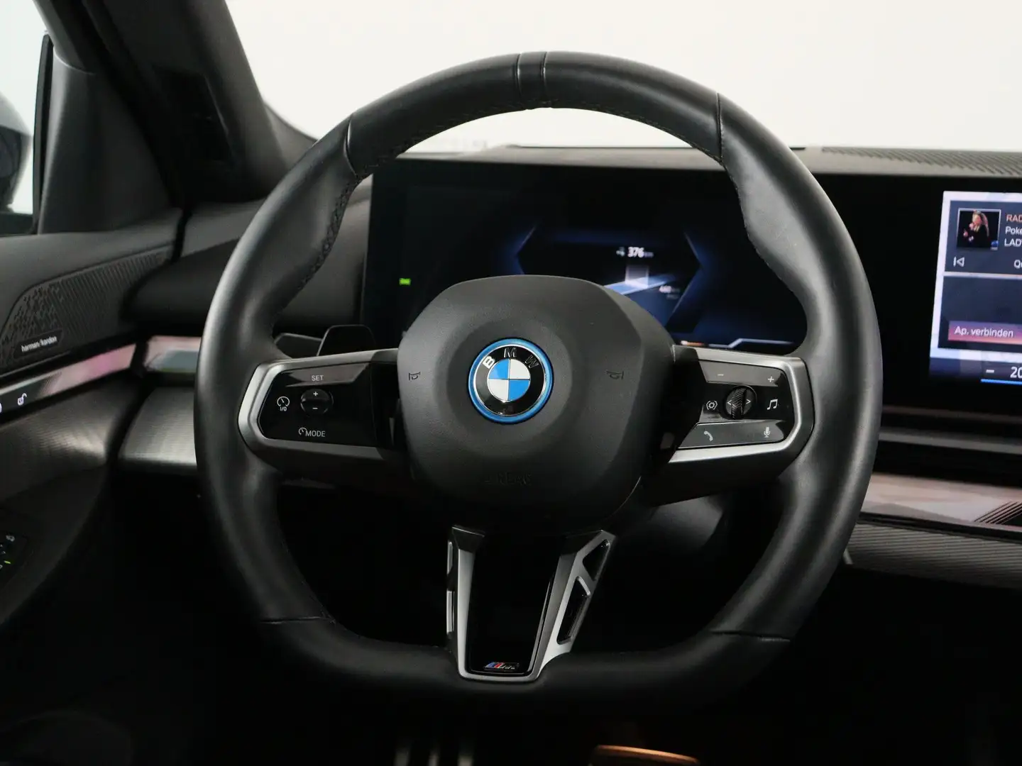 BMW i5 eDrive40 M Sport Pro Blauw - 2