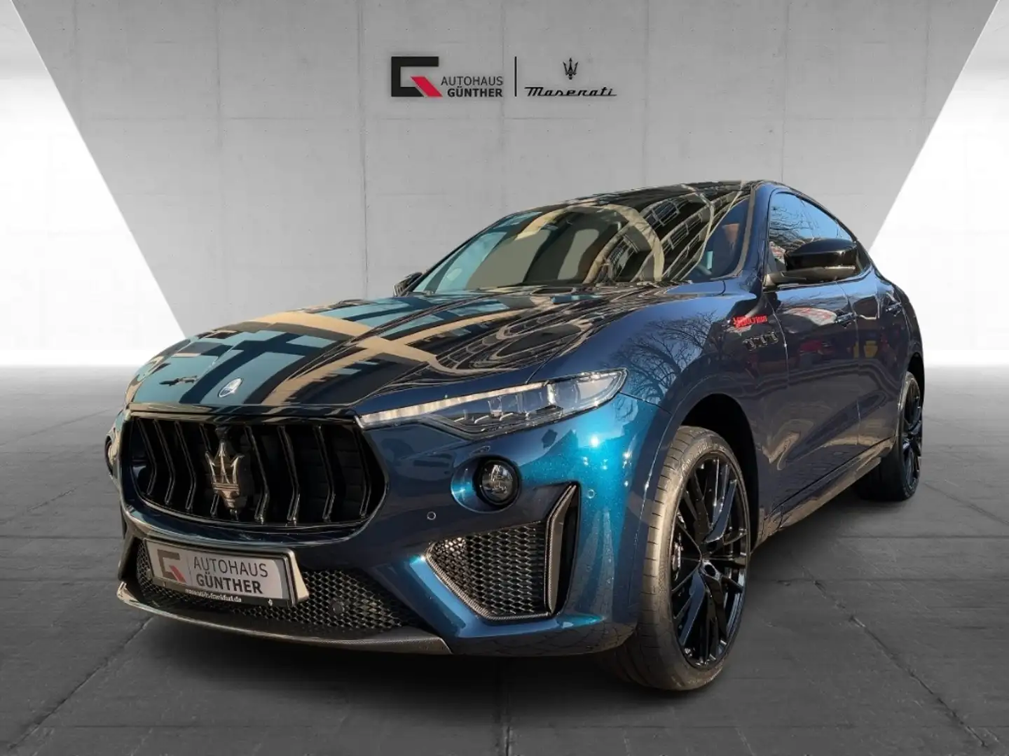 Maserati Levante limitiertes V8 Sondermodell *ULTIMA* Bleu - 1