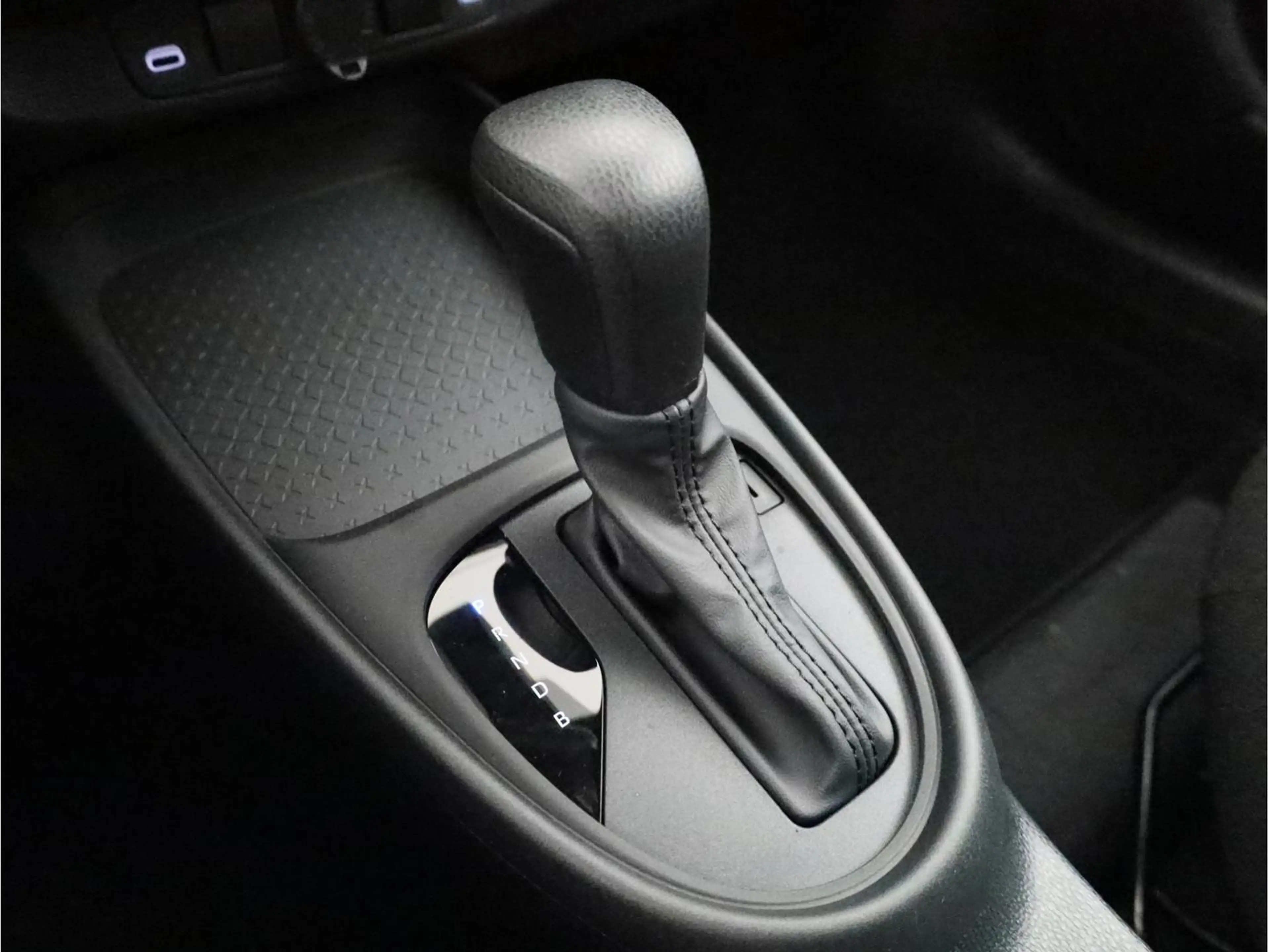 Toyota Aygo X Hybrid 115 play € 1000 inruilpremie, Snel leverbaa — photo 5
