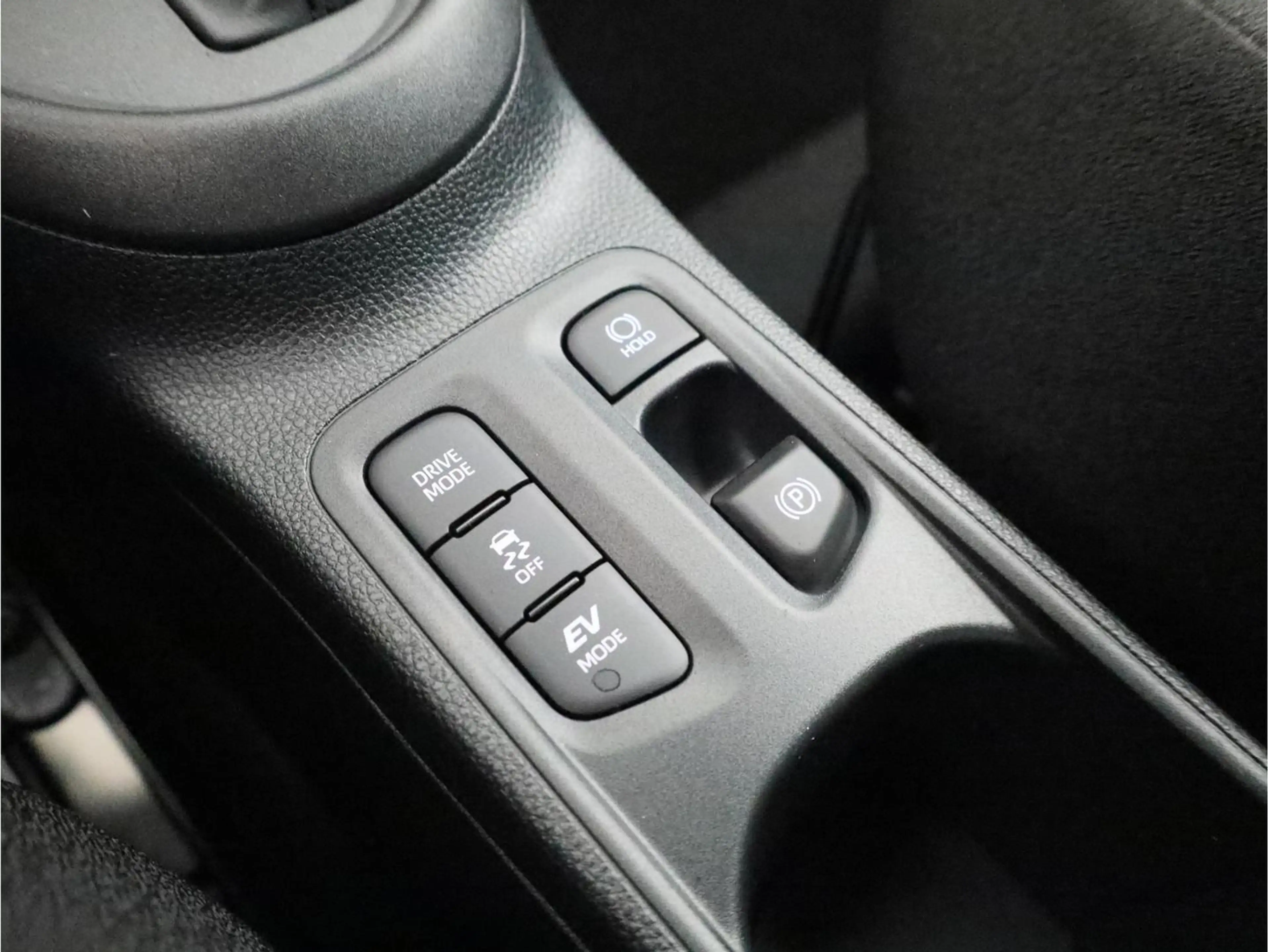 Toyota Aygo X Hybrid 115 play € 1000 inruilpremie, Snel leverbaa — photo 4