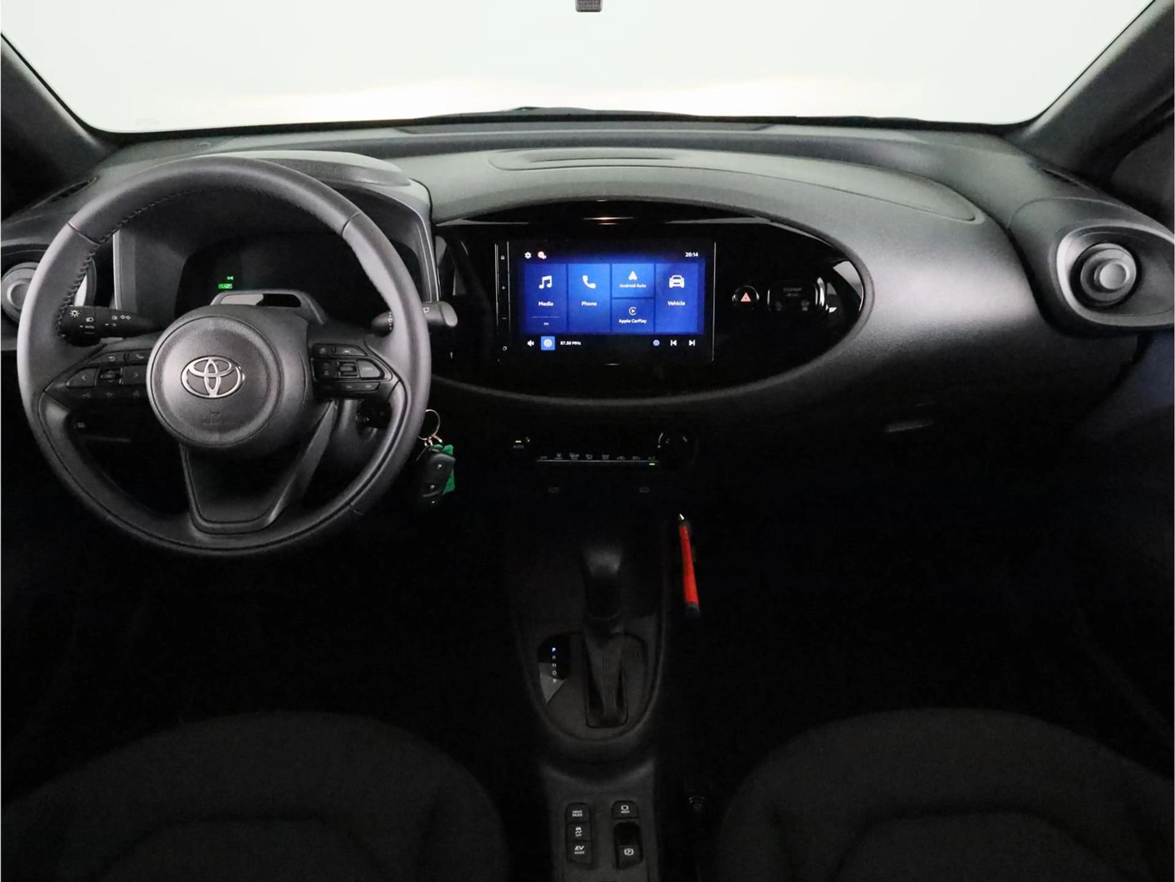 Toyota Aygo X Hybrid 115 play € 1000 inruilpremie, Snel leverbaa — photo 10