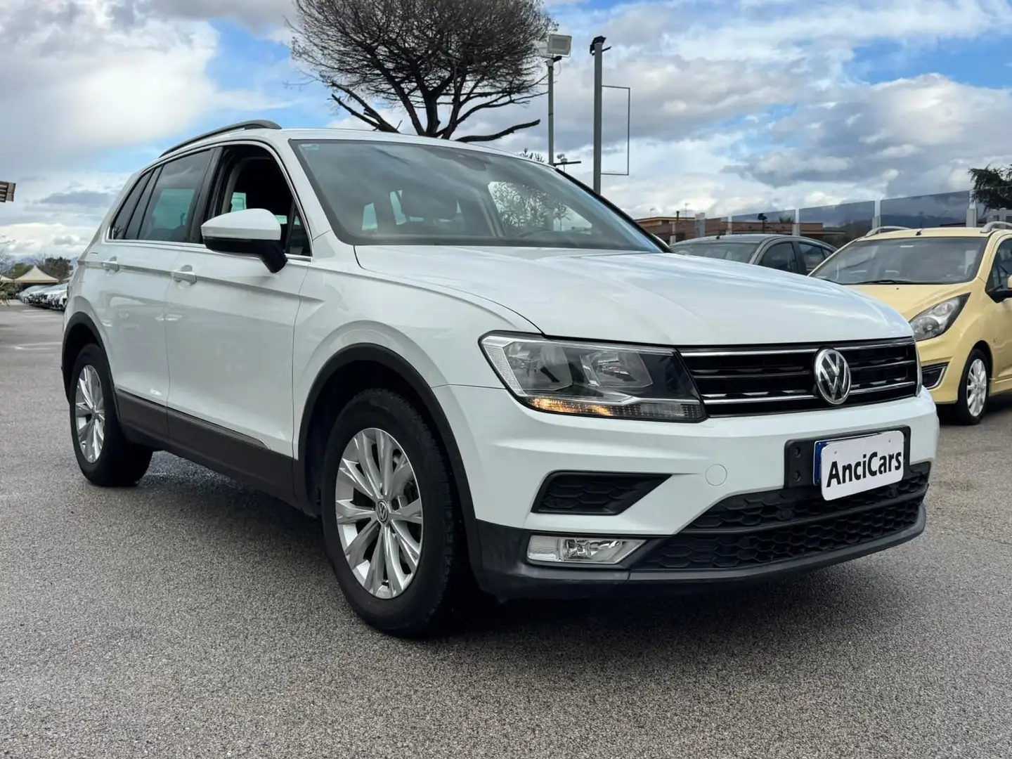 Volkswagen Tiguan Tiguan 2.0 TDI SCR Style BlueMotion Technology Blanc - 2