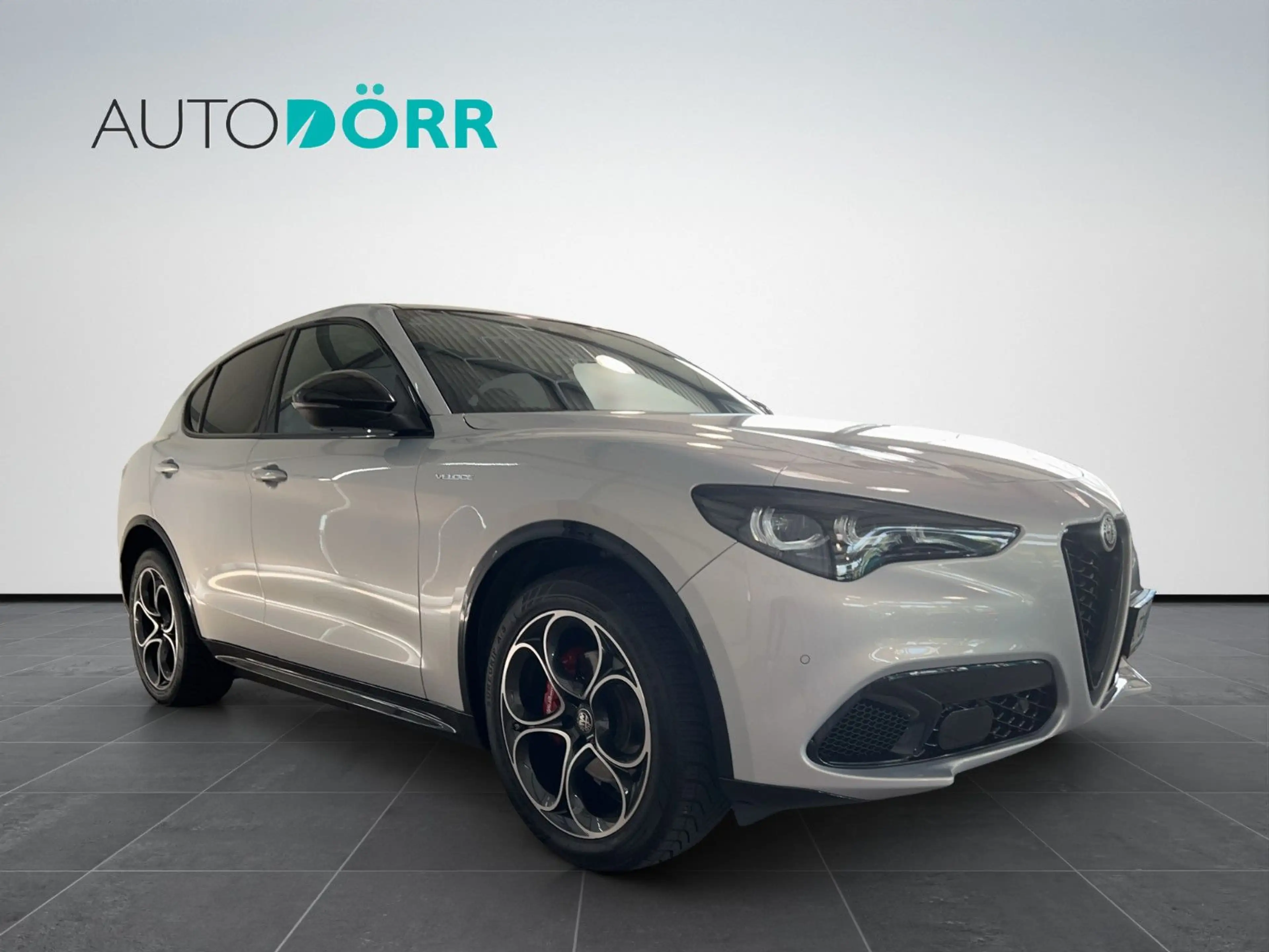 Alfa Romeo Stelvio Veloce Q4 2.2 D Pano+SHZ+Kamera+LED+ACC — photo 8