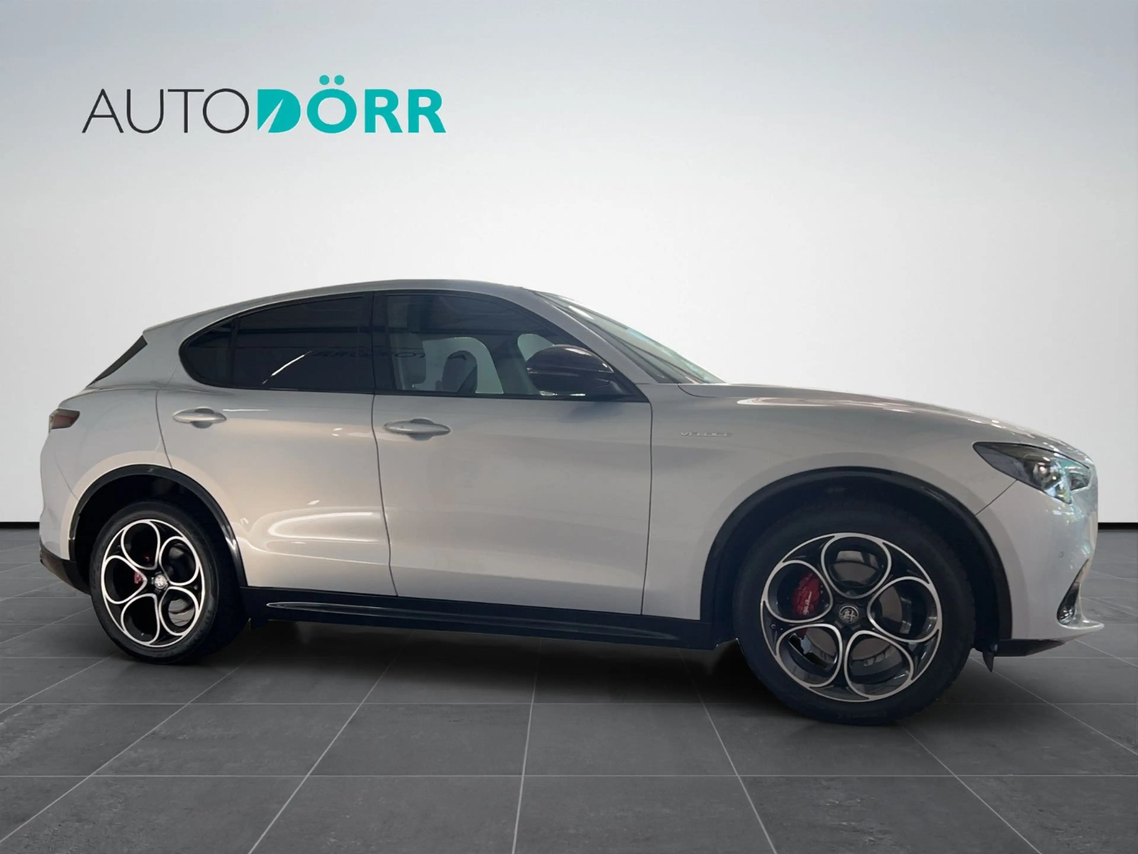 Alfa Romeo Stelvio Veloce Q4 2.2 D Pano+SHZ+Kamera+LED+ACC — photo 7