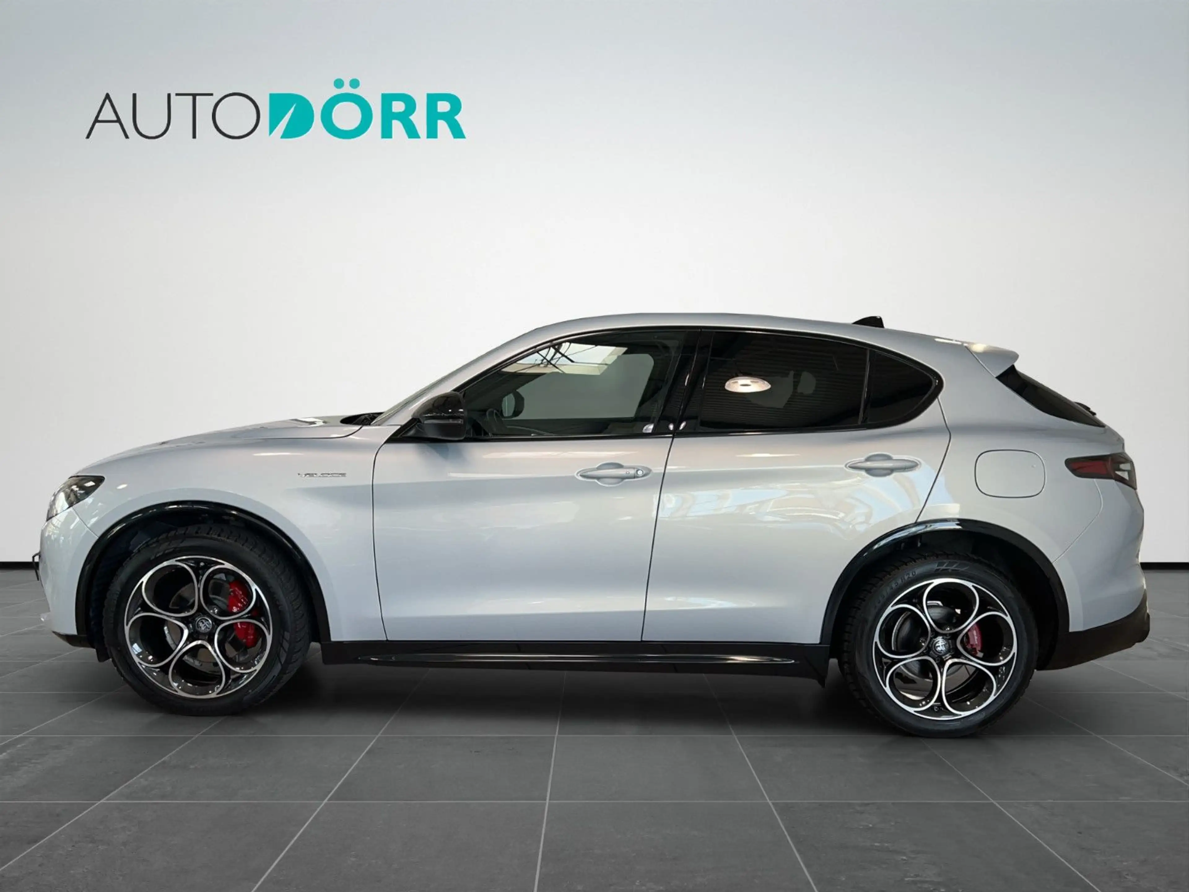 Alfa Romeo Stelvio Veloce Q4 2.2 D Pano+SHZ+Kamera+LED+ACC — photo 3