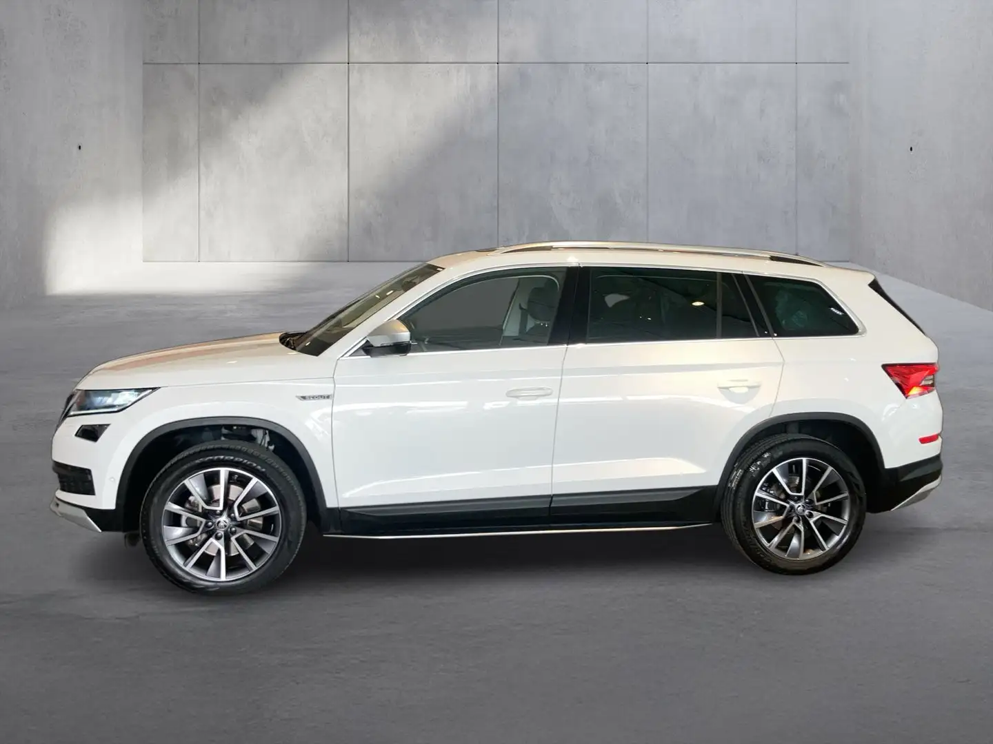 Skoda Kodiaq 4x4 SCOUT TDI DSG Weiß - 2