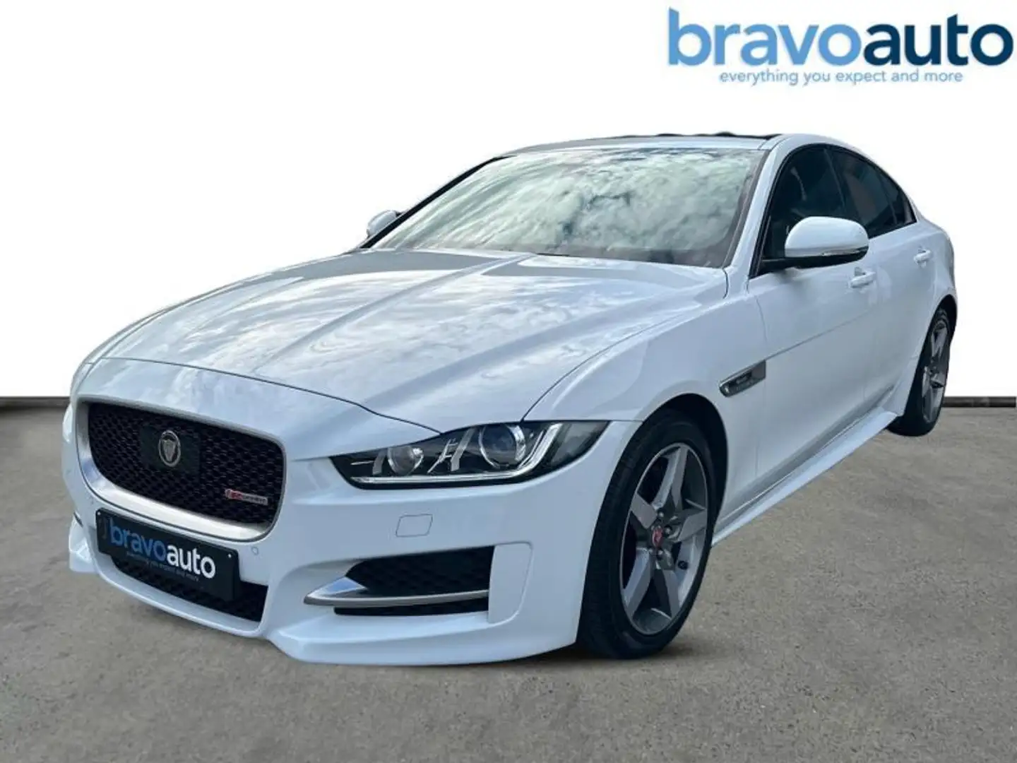 Jaguar XE R-SPORT + OPEN ROOF & NAVI Blanc - 1