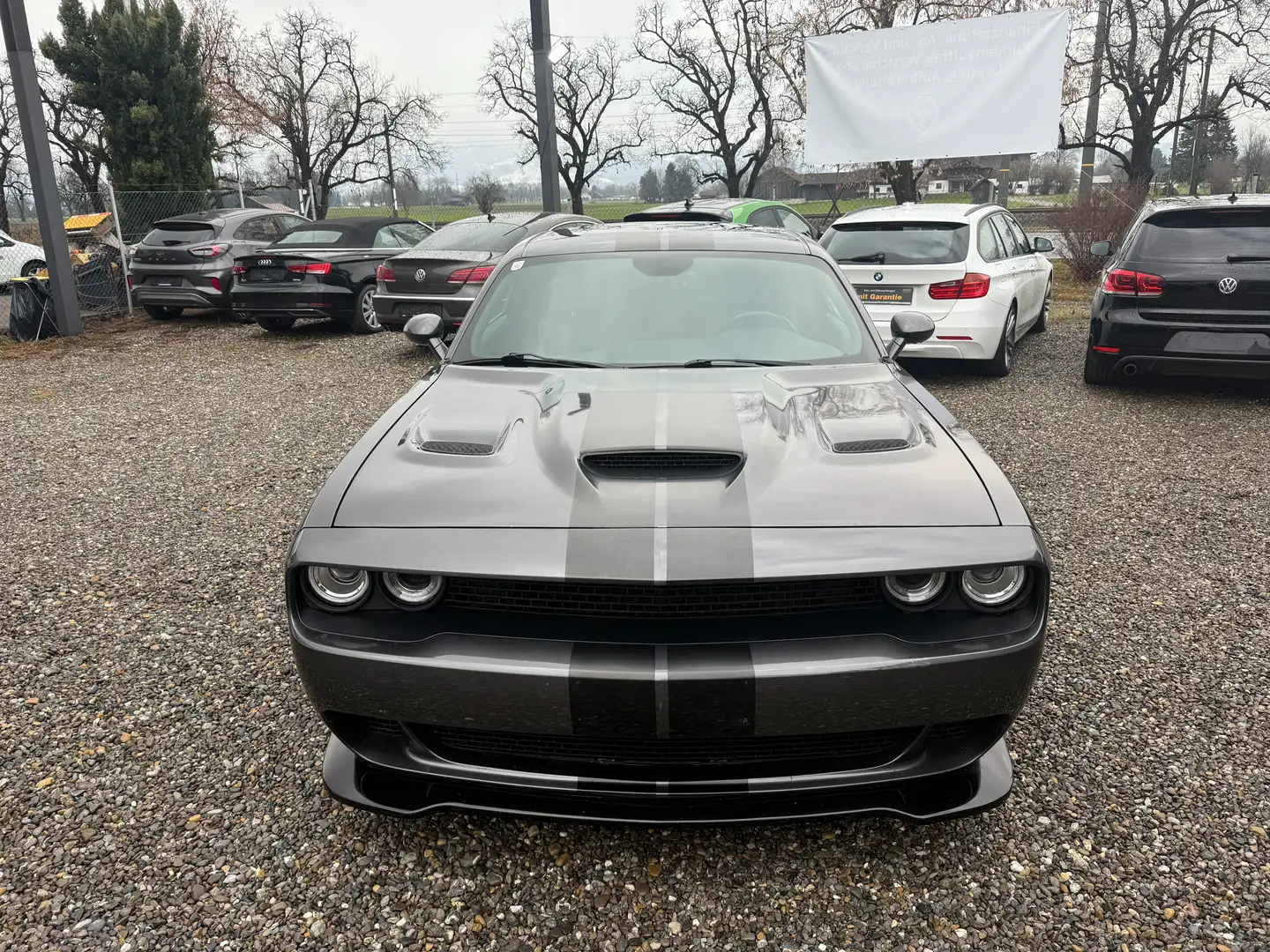Dodge Challenger SXT Grau - 2