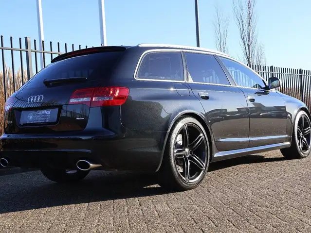 Audi RS6 view 9