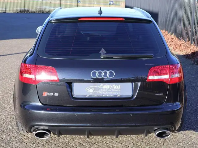 Audi RS6 view 6