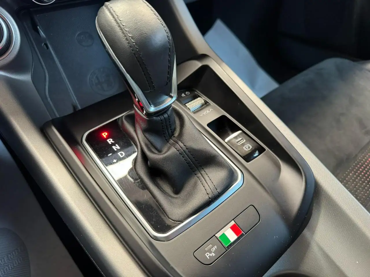 Alfa Romeo Tonale 2023 — фото 14