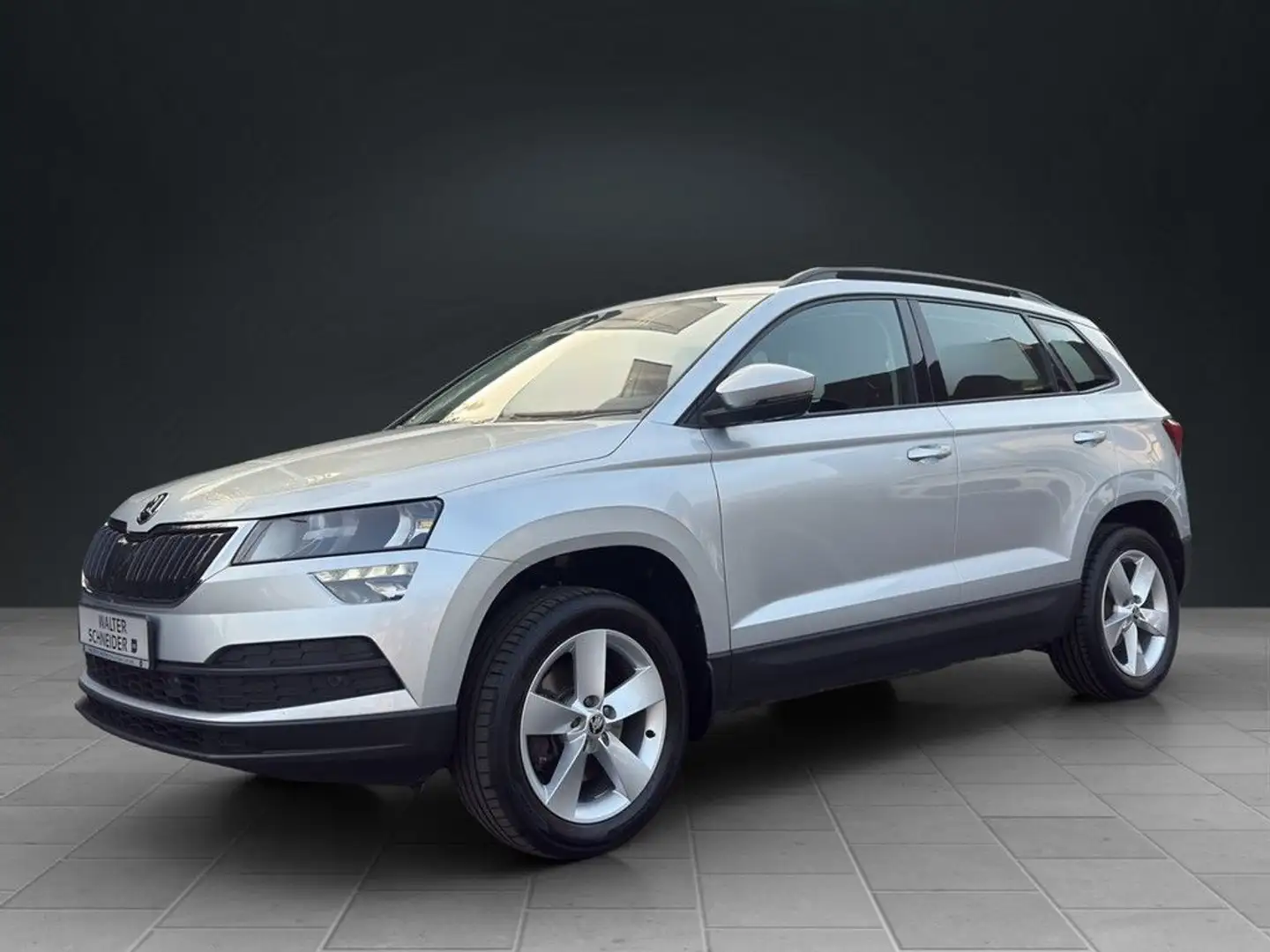 Skoda Karoq 1,5 TSI Ambition SHZ KLIMAAUTOMATIK DAB Silber - 2