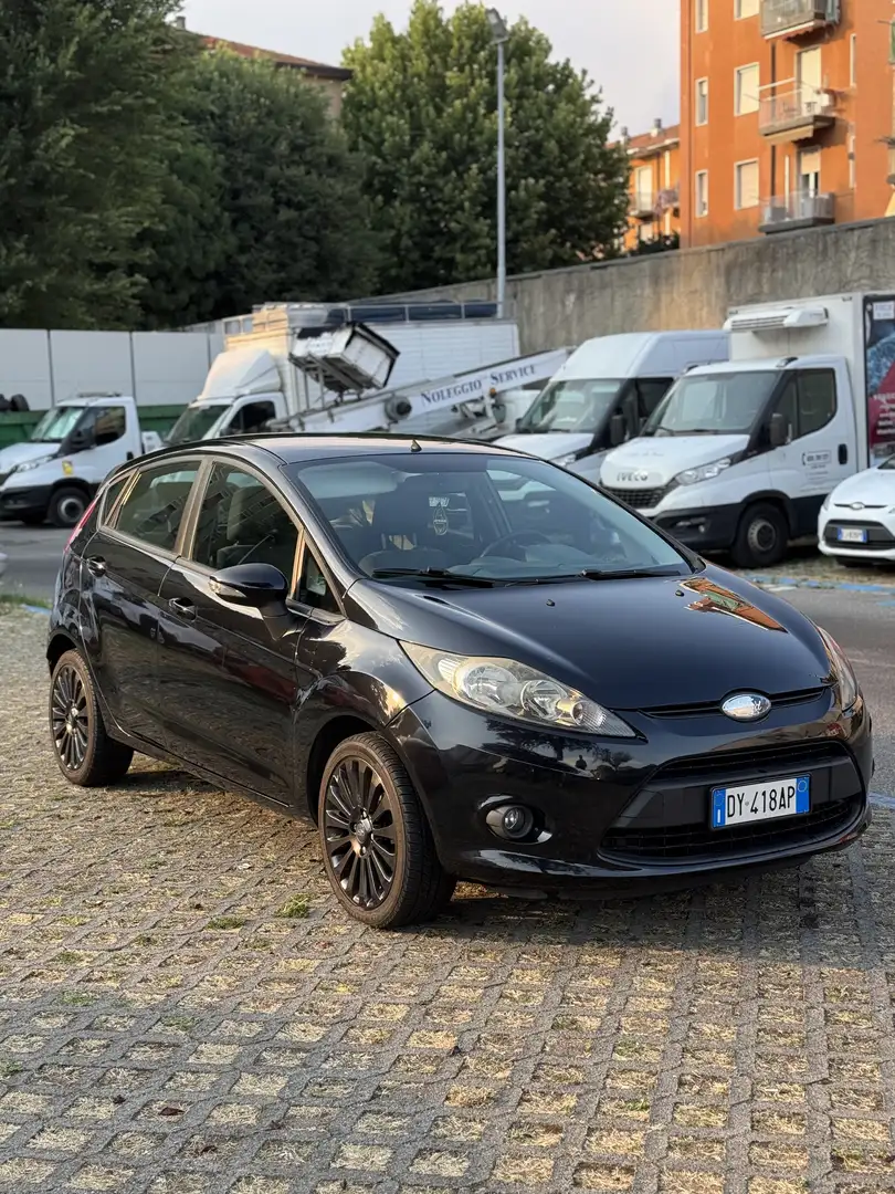 Ford Fiesta 5p 1.2 16v Titanium 82cv - 2