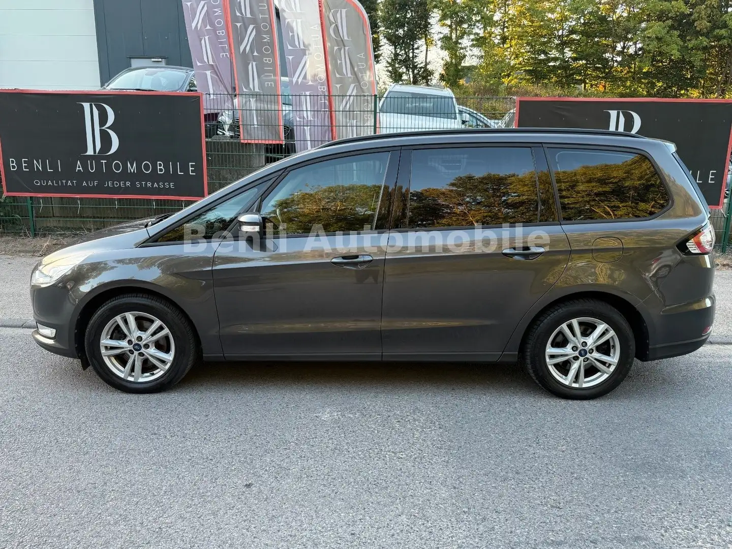 Ford Galaxy Business/7-SITZER/NAVI/TMP/KAMERA/KLIMA Gris - 2