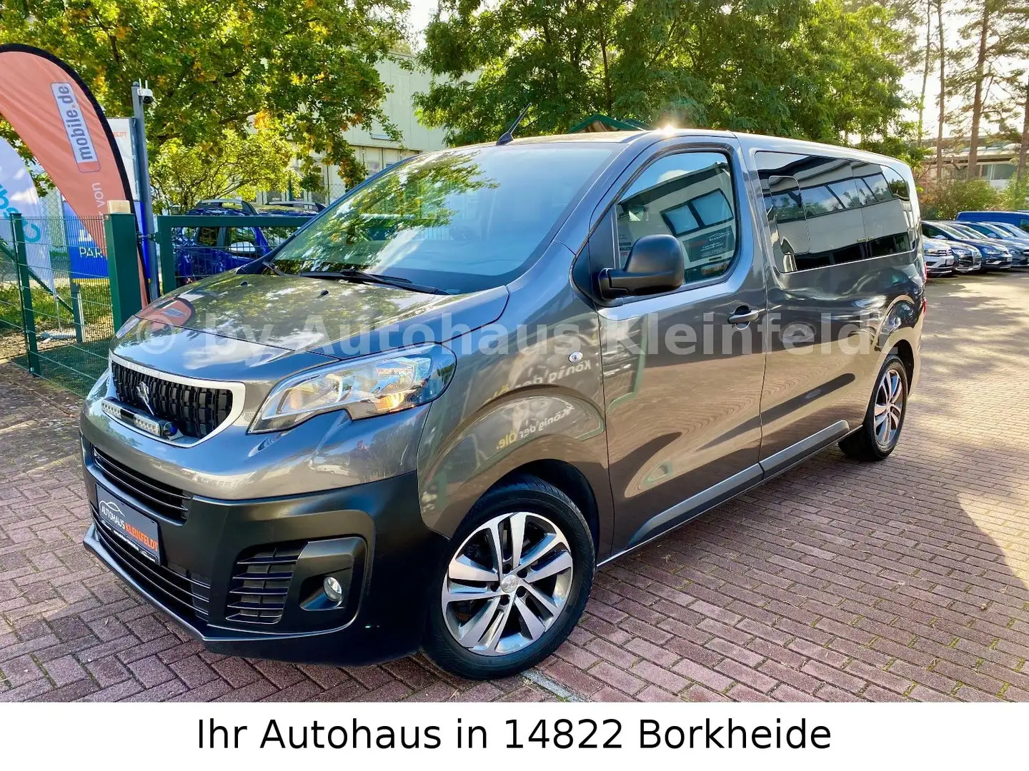 Peugeot Expert Traveller L2 |KAMERA|SHZ|9.SITZER|AHK| Grau - 2