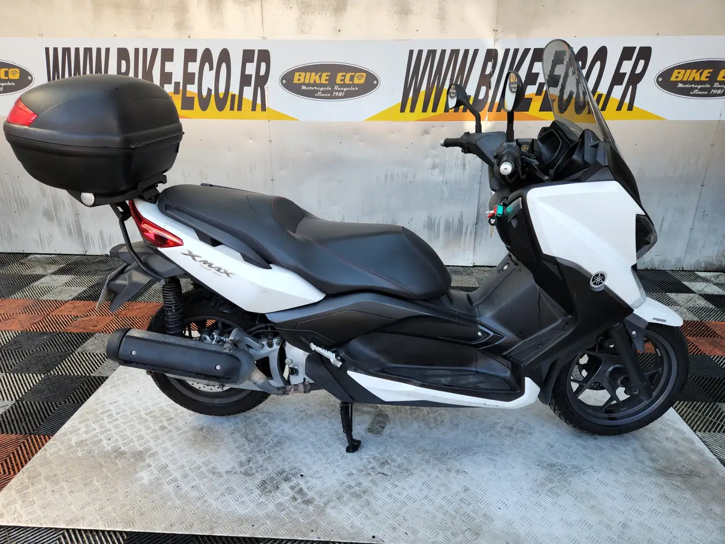 Yamaha X-Max 125 Beyaz - 1