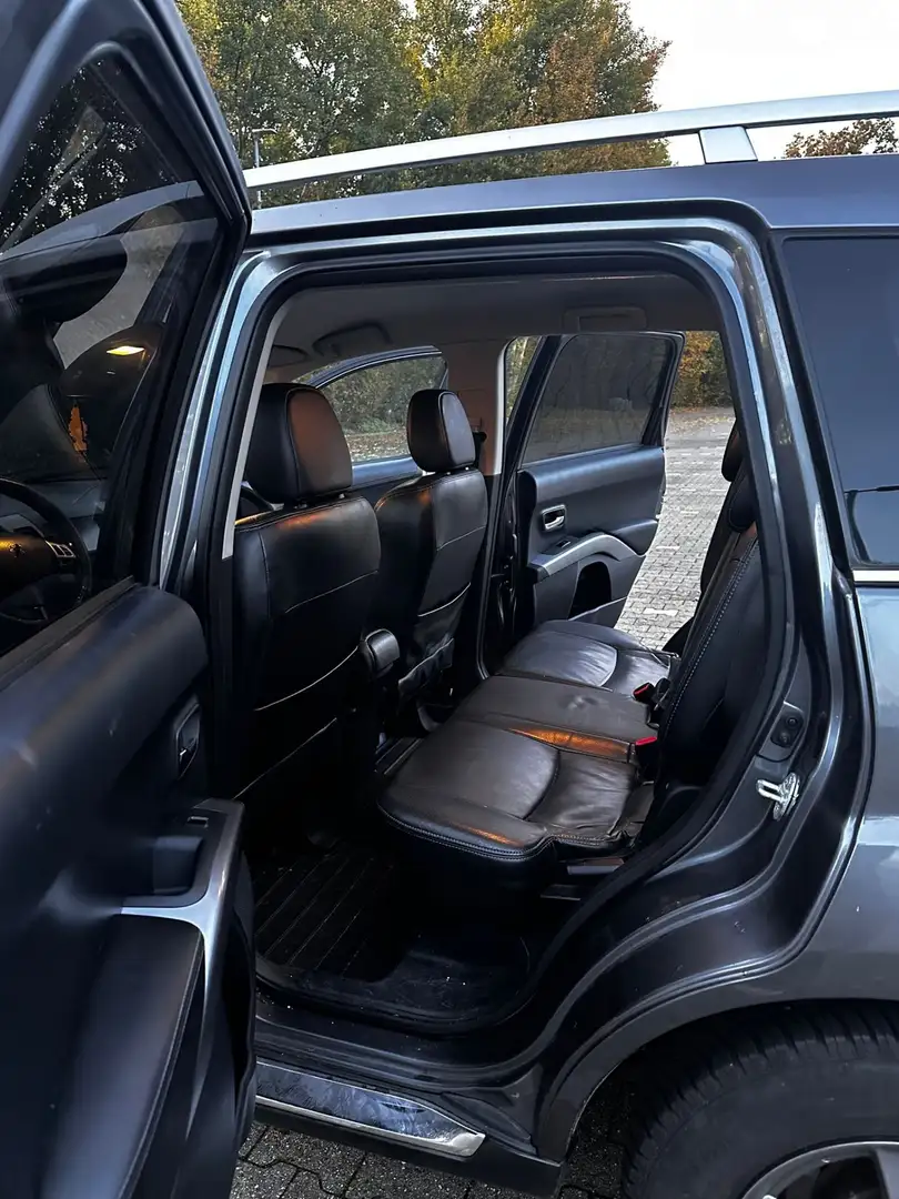 Peugeot 4007 HDI FAP 7-Sitzer Active - 2