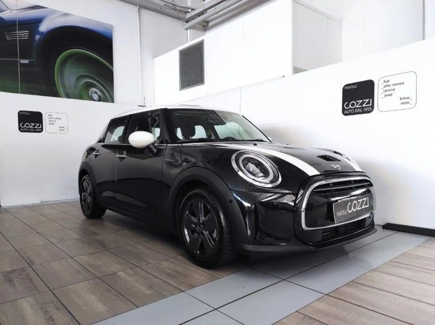 MINI Cooper 5 porte (F55) - Mini 1.5 Cooper Classic 5 porte Negro - 1