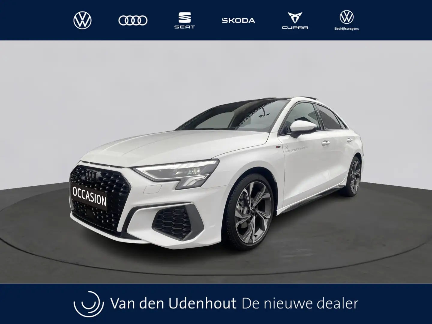 Audi A3 Limousine 30 TFSI 110pk S edition / Panoramadak / Wit - 1