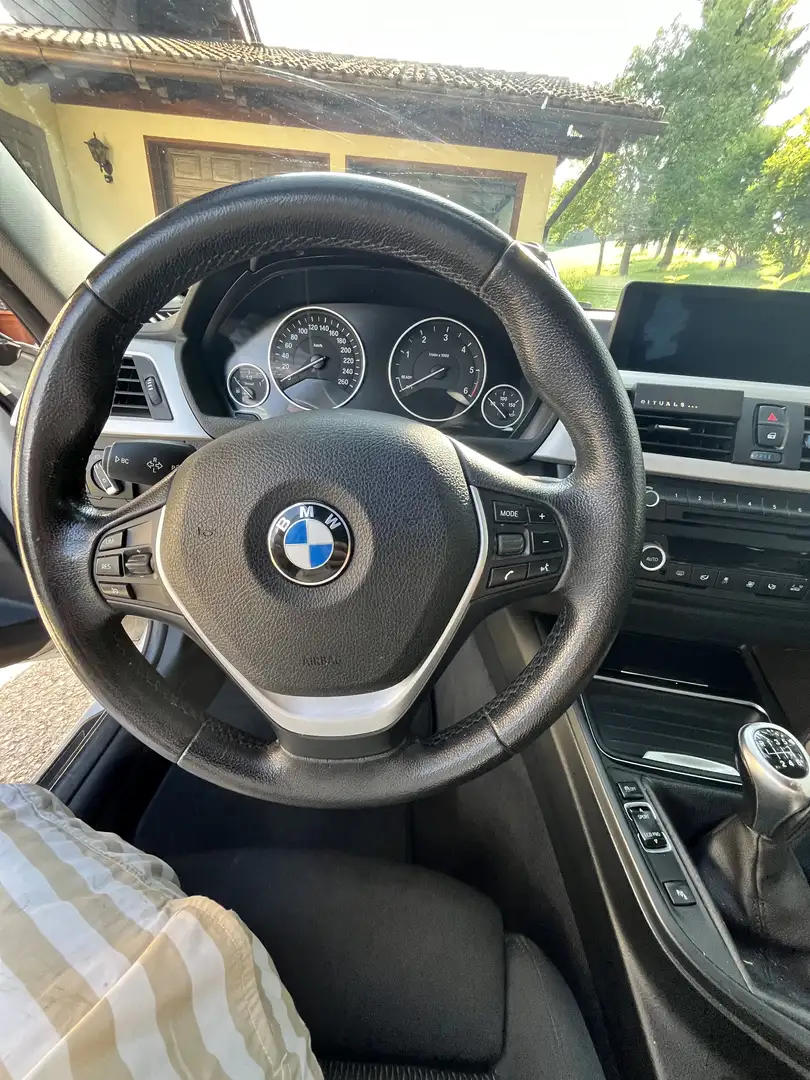 BMW 320 320d xDrive Touring Weiß - 1