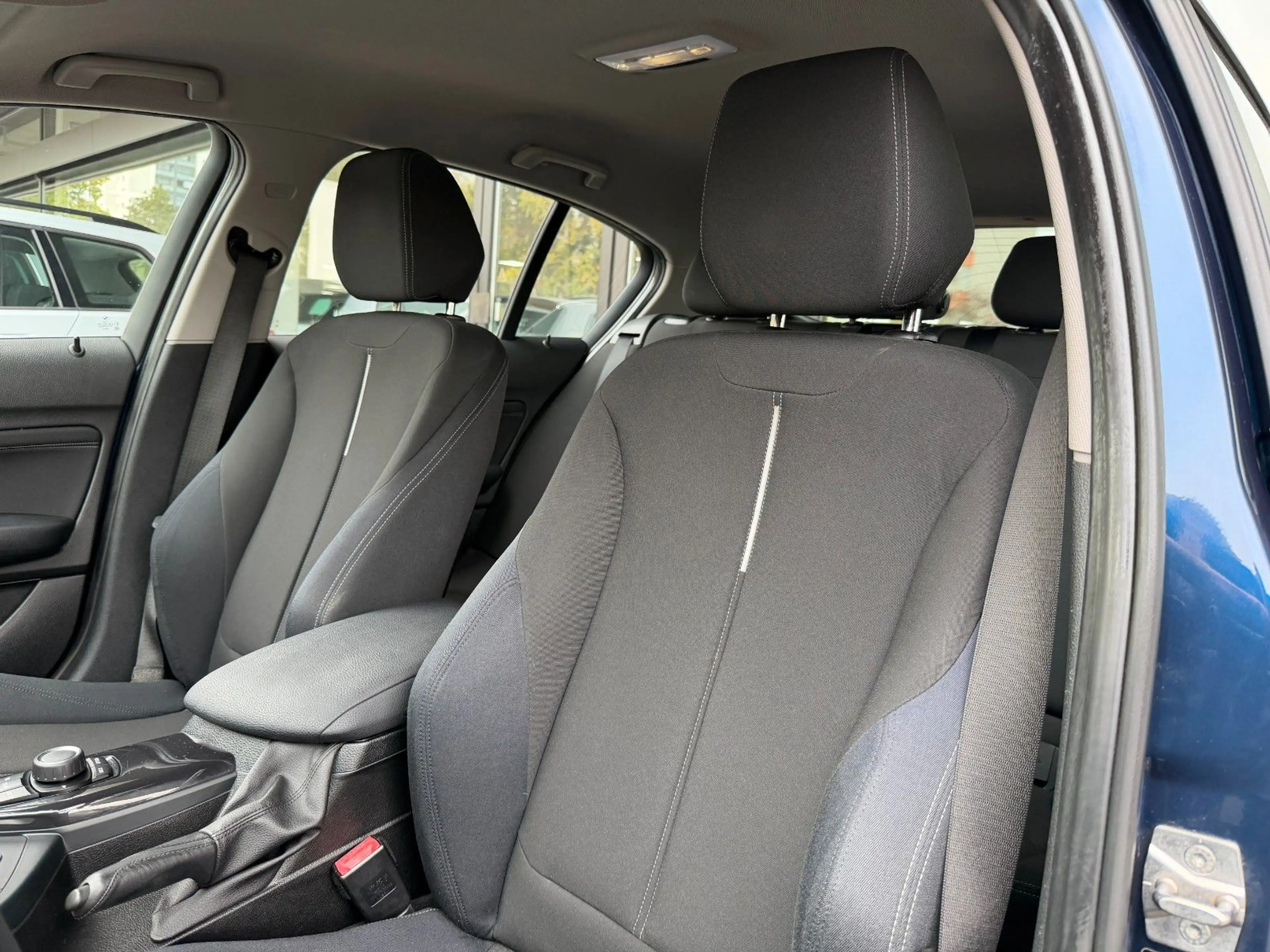 BMW 118 i Automatik/Sport-Line/Xenon/Klima/PDC/SHZ — photo 11