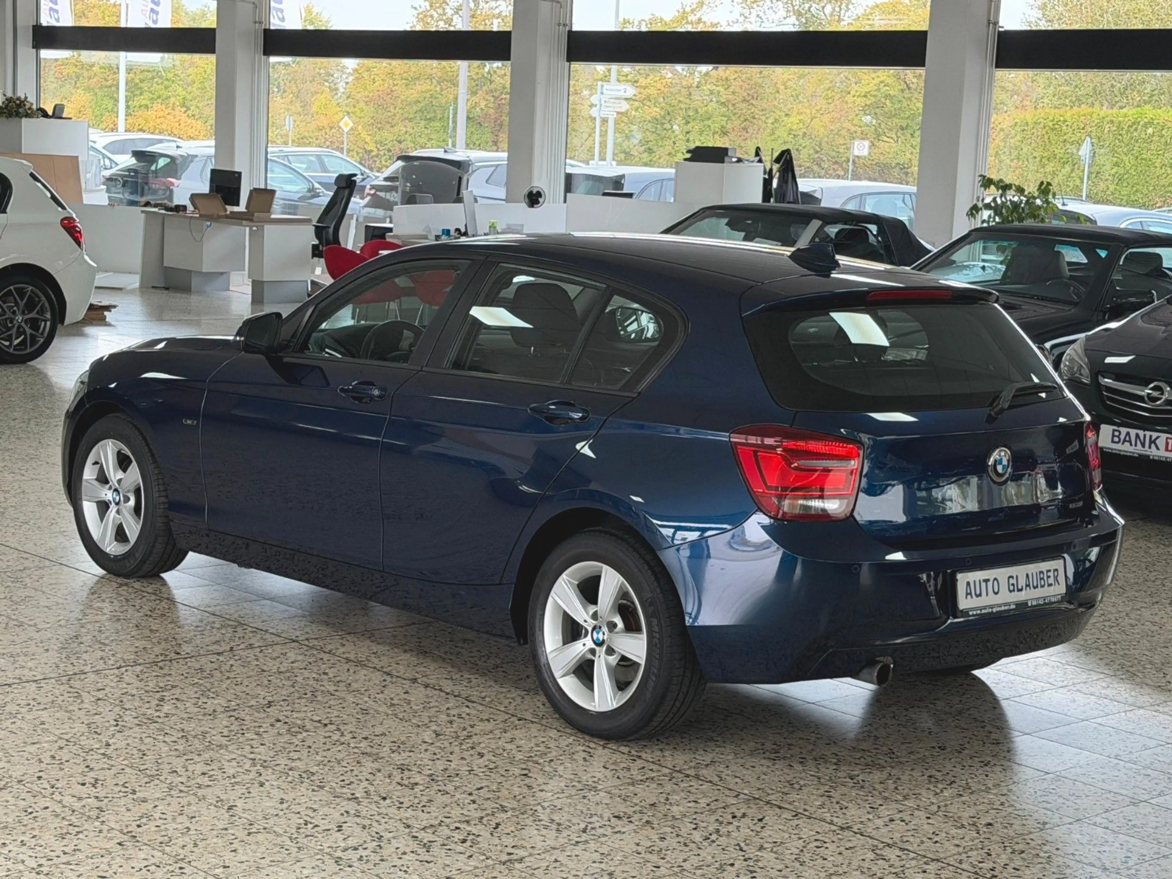 BMW 118 i Automatik/Sport-Line/Xenon/Klima/PDC/SHZ — photo 2