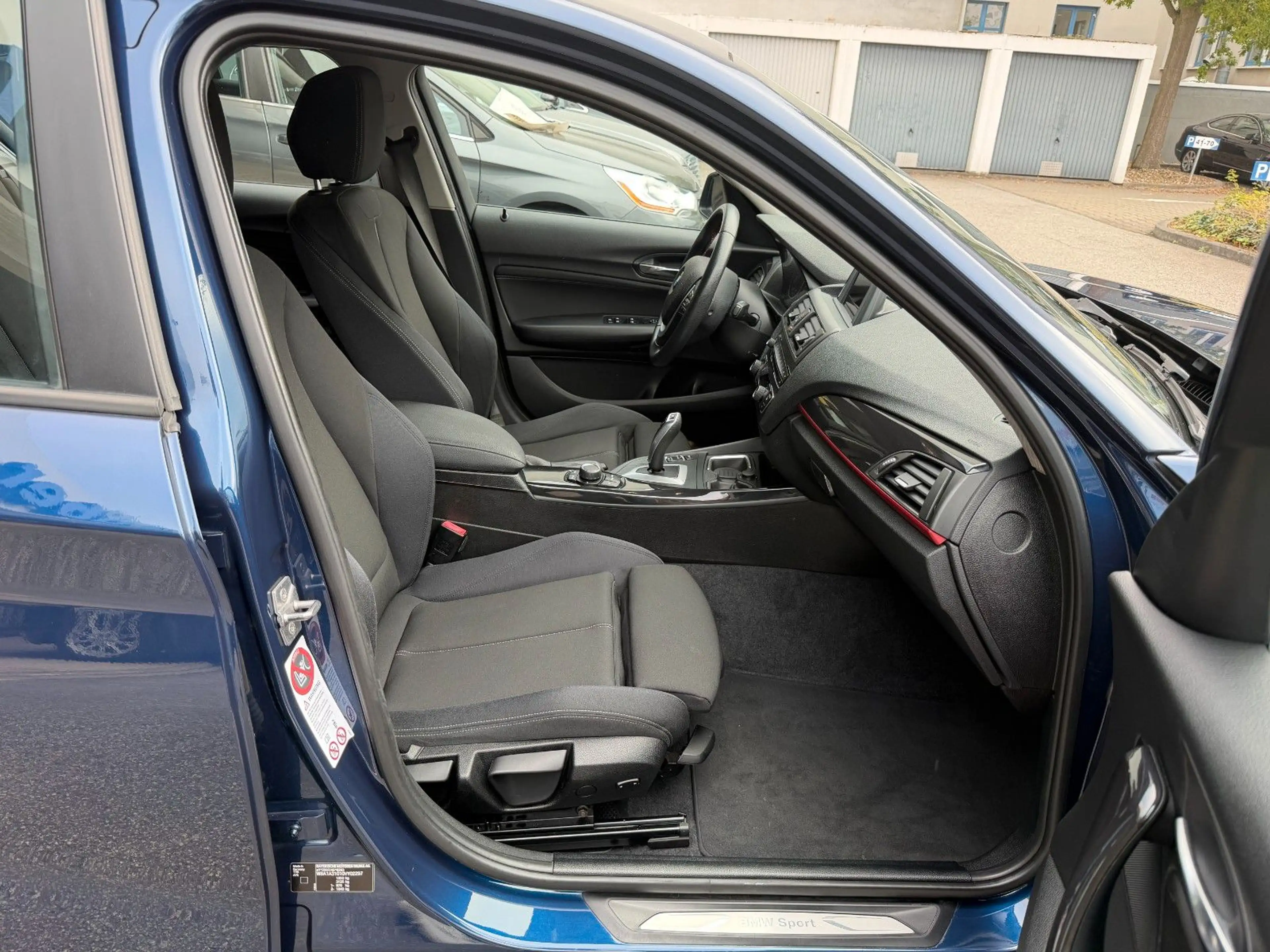 BMW 118 i Automatik/Sport-Line/Xenon/Klima/PDC/SHZ — photo 14