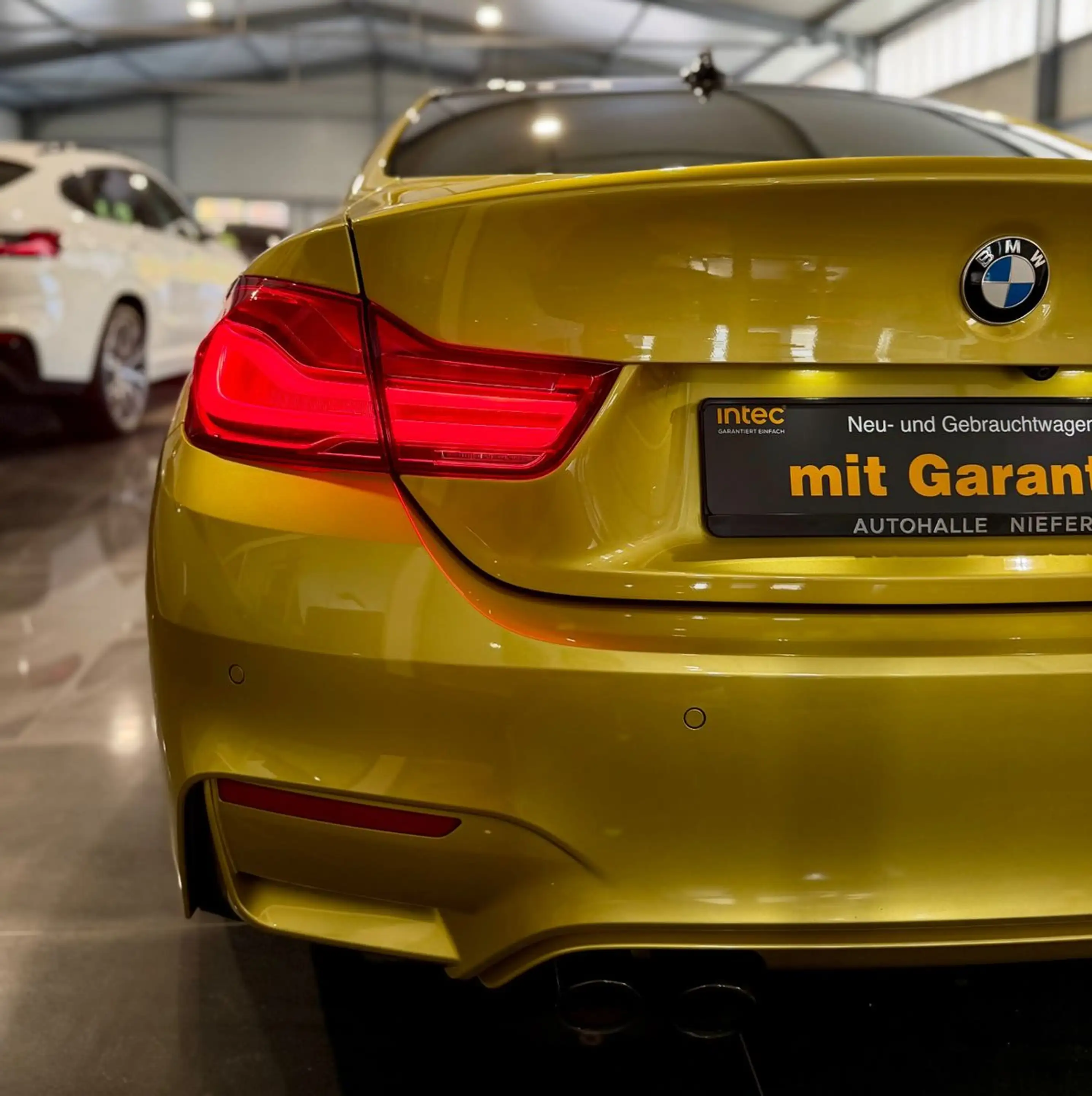 BMW M4 Comp.Coupe DKG*HUD*H&K*CARBON*VOLL*MEMORY*LED — photo 11