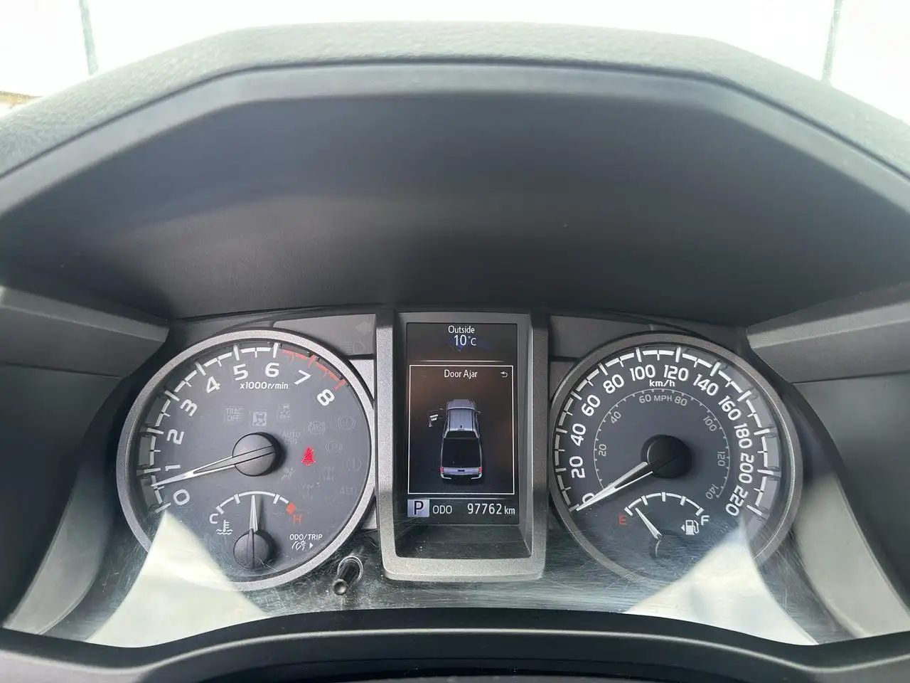 Toyota Tacoma снимка Toyota Tacoma