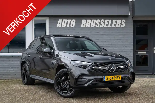 Mercedes-Benz GLC 300 300e 4MATIC AMG Line Orig. NL Dealer onderhouden!