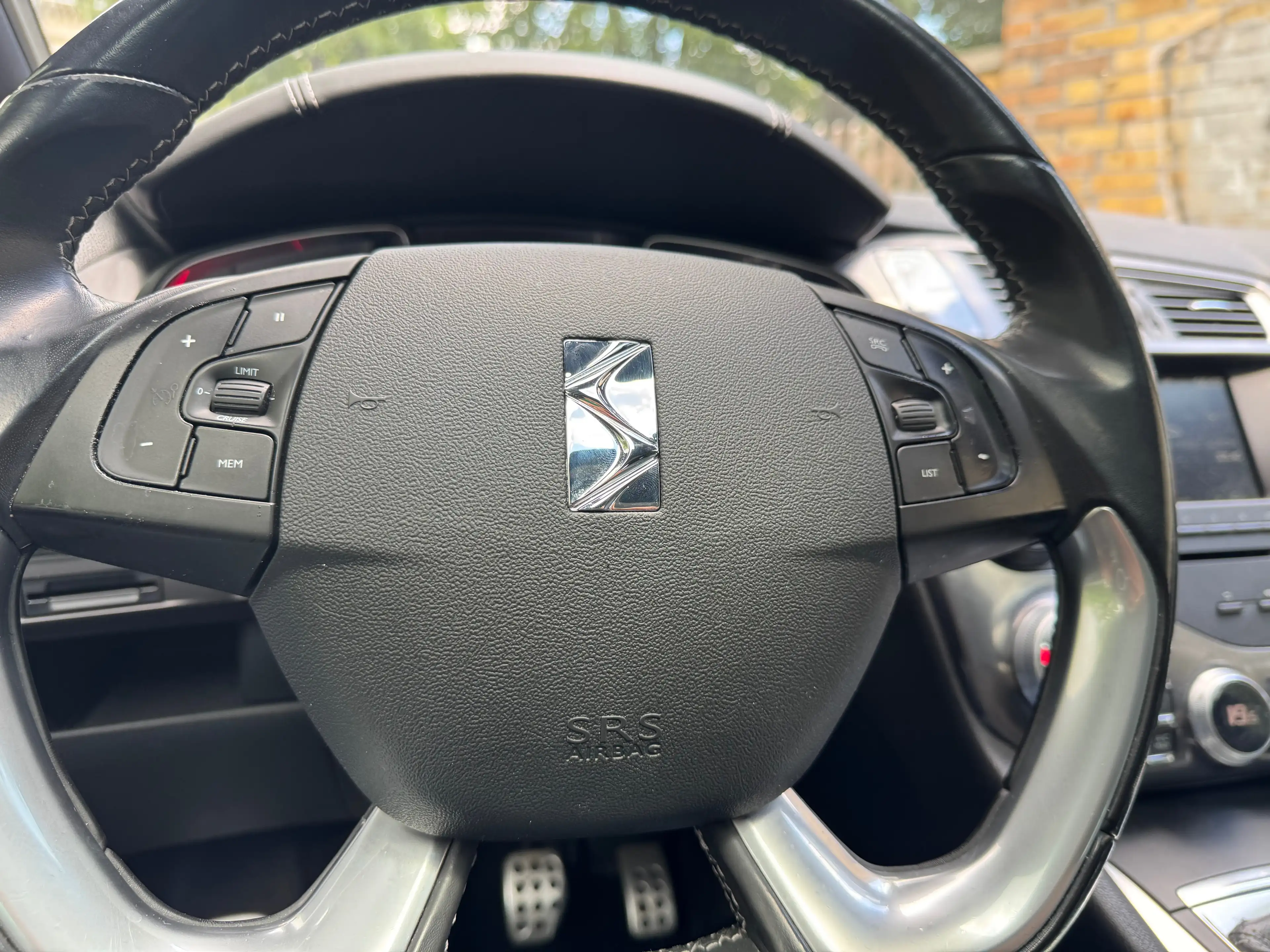 Citroen DS5 DS5 THP 200 Pure Pearl — photo 9