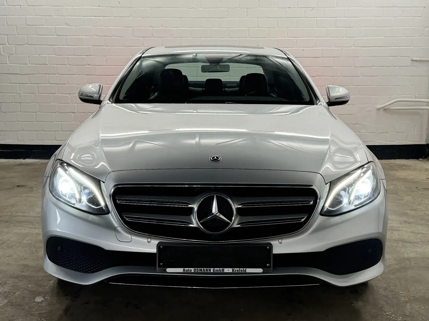 Mercedes-Benz E 250 9G-TR Avantgarde | LED | RFK | AMBIENTE Silber - 2