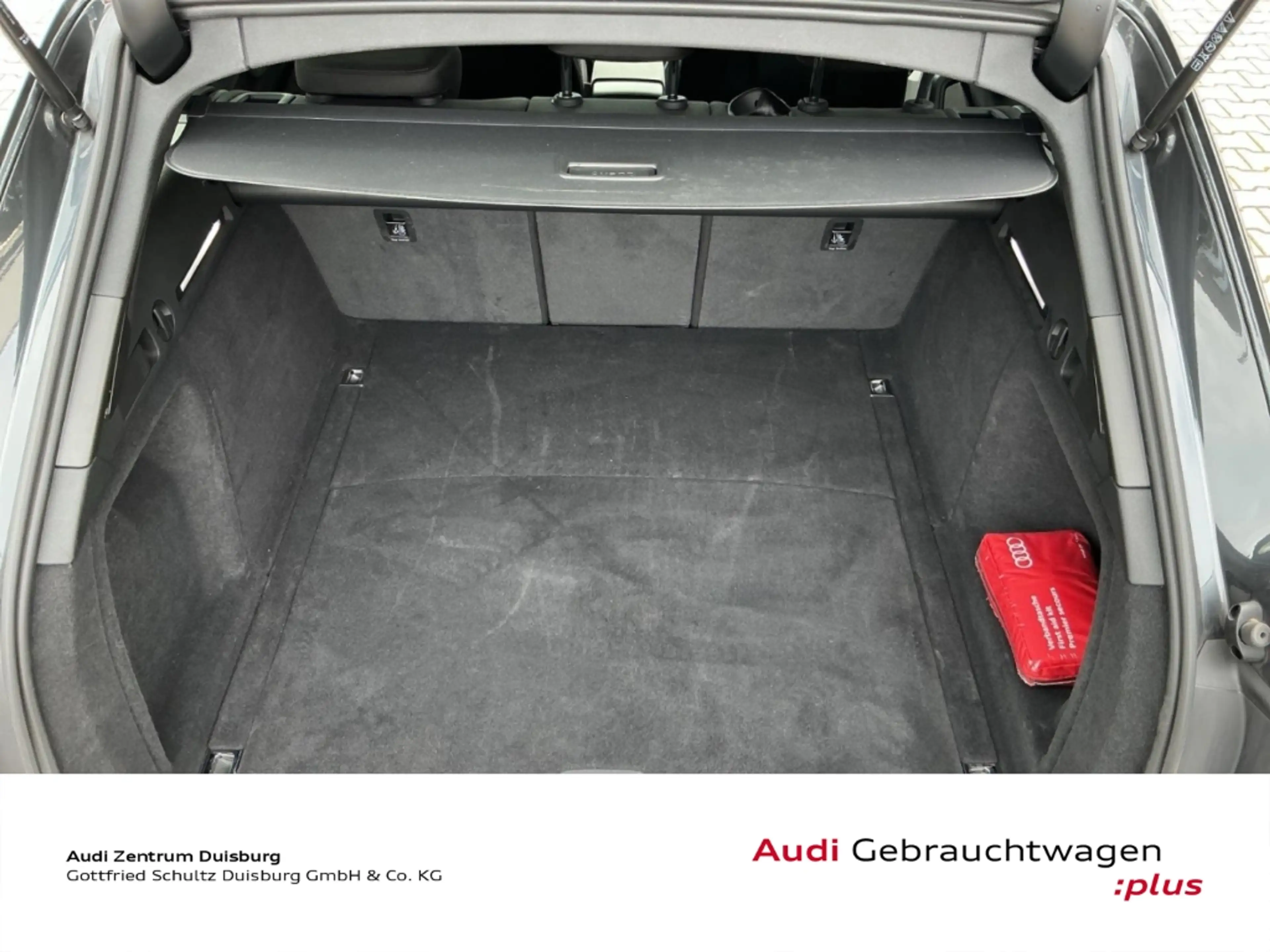 Audi A4 Avant — photo 9