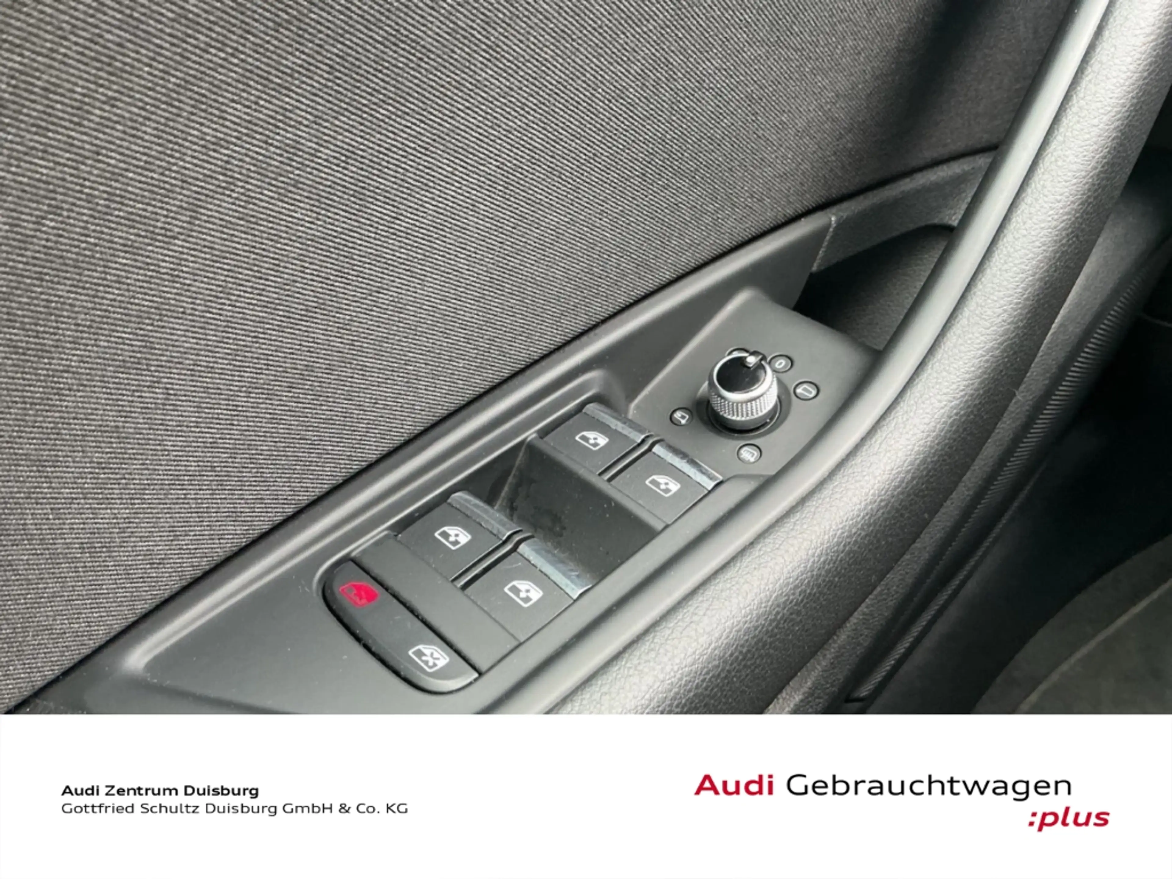 Audi A4 Avant — photo 12