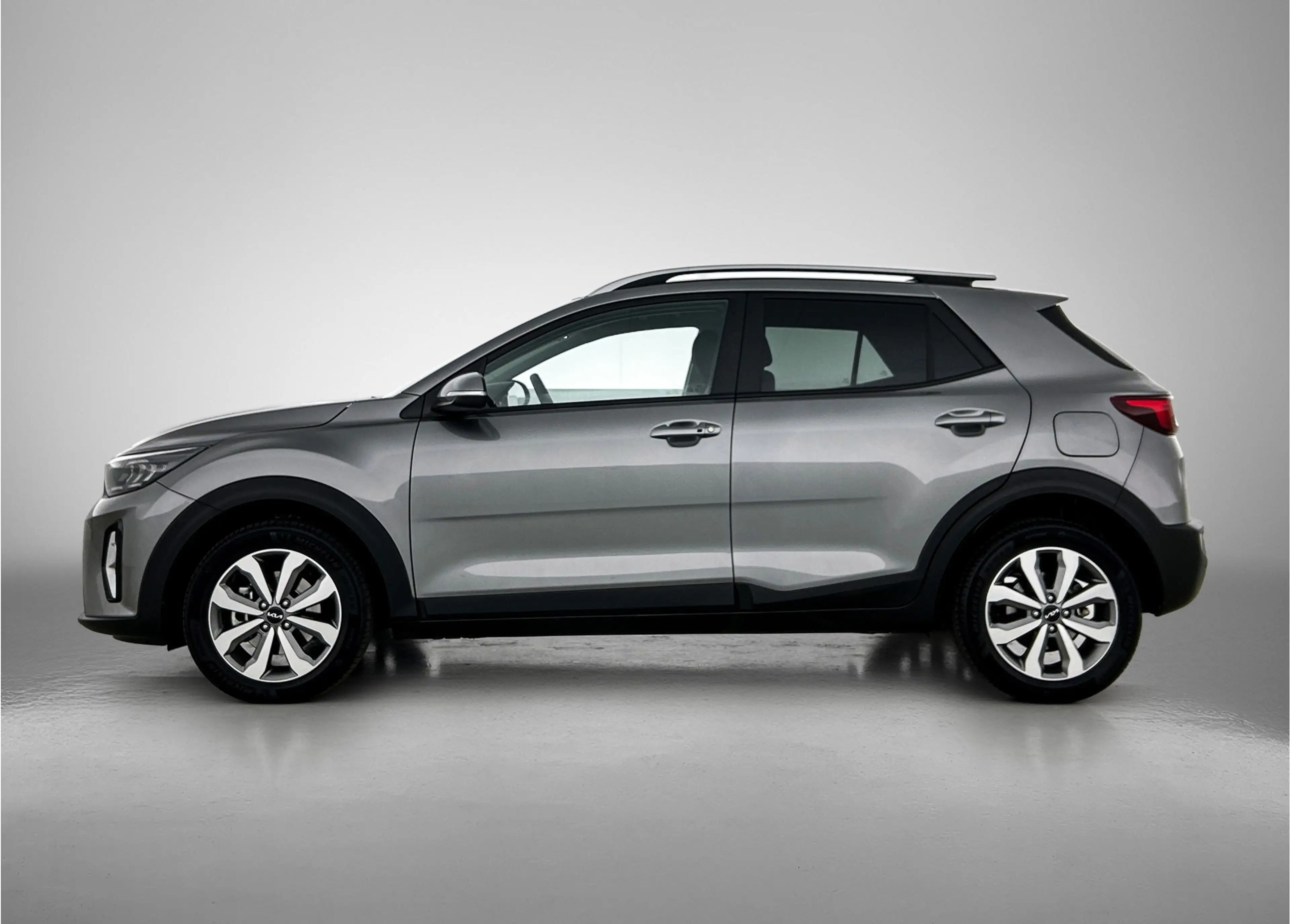 Kia Stonic 1.0 T-GDi MHEV DynamicPlusLine | Climate Control | — photo 3