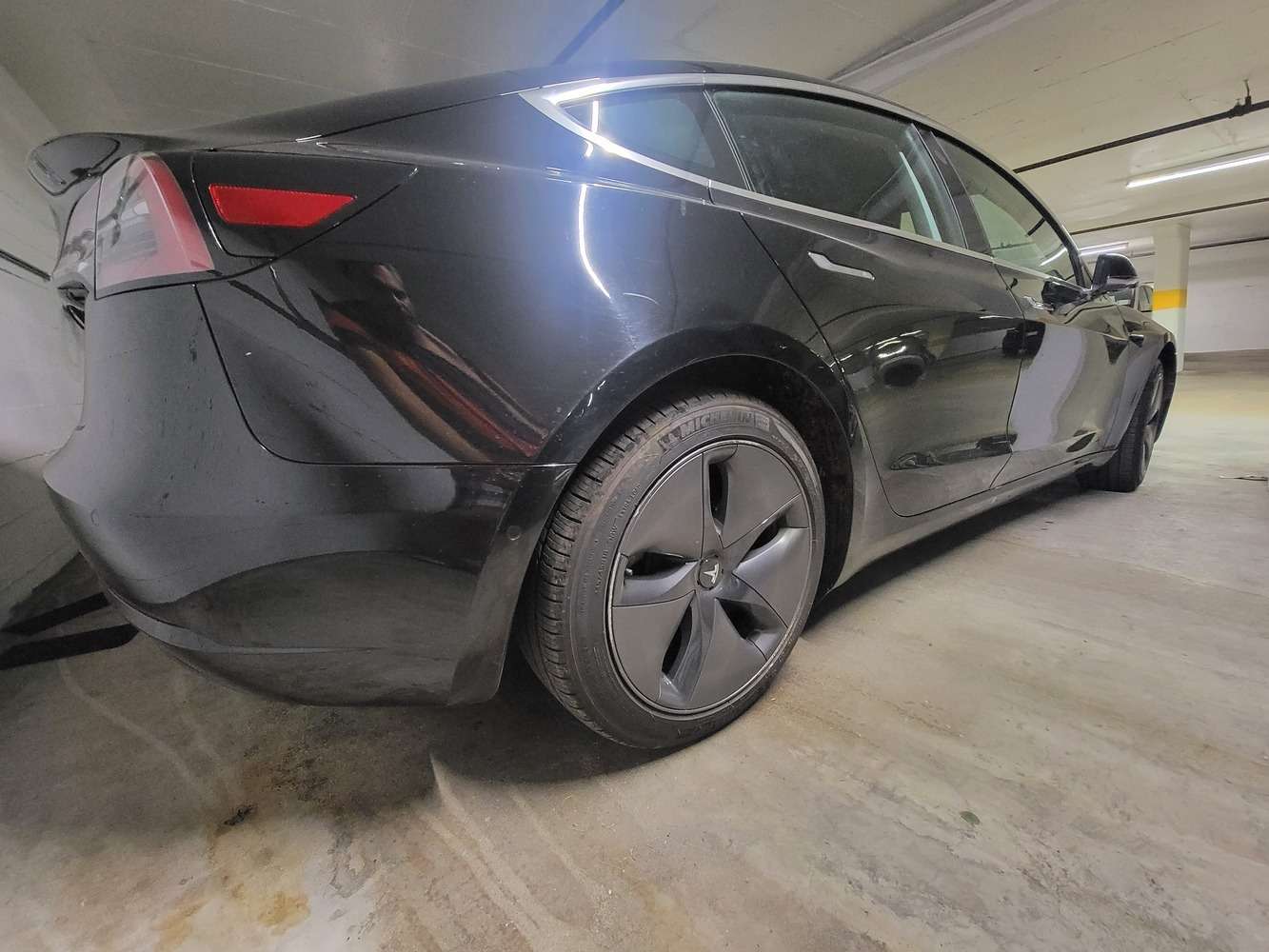 2020 Tesla Model 3 Standard Range Plus RWD thumb 13