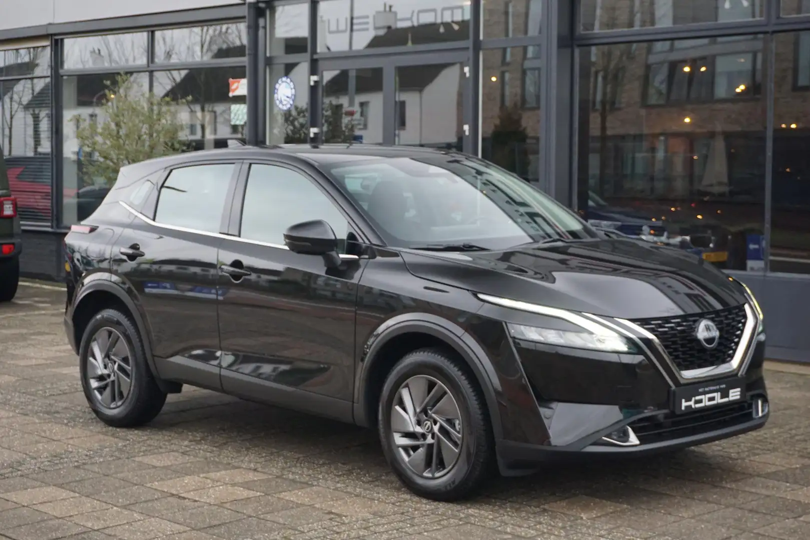 Nissan Qashqai 1.3 MHEV Xtronic Acenta Schwarz - 1